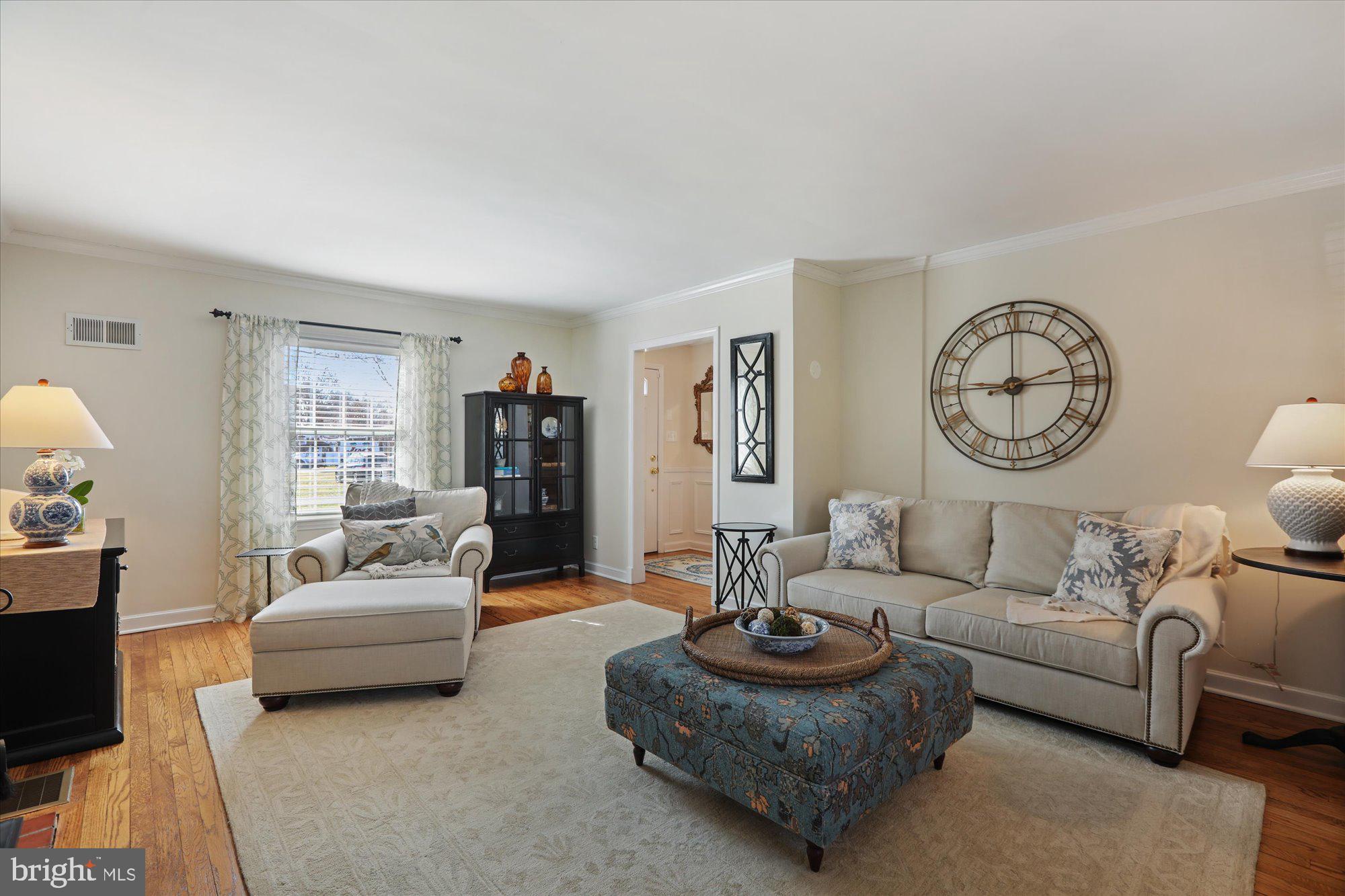 MAKEFIELD MANOR - Residential