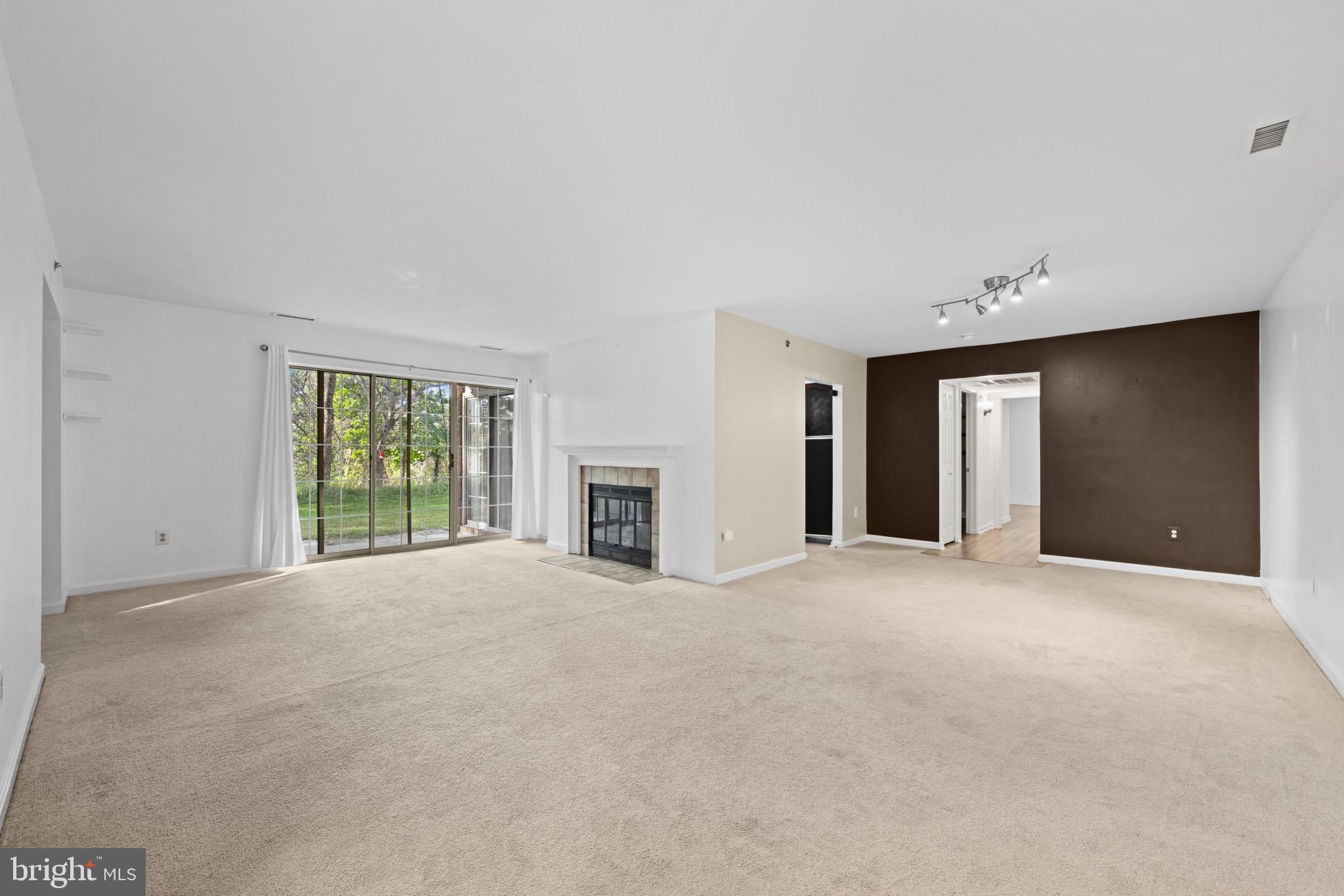 RAINFLOWER/LOVETON - Residential Lease