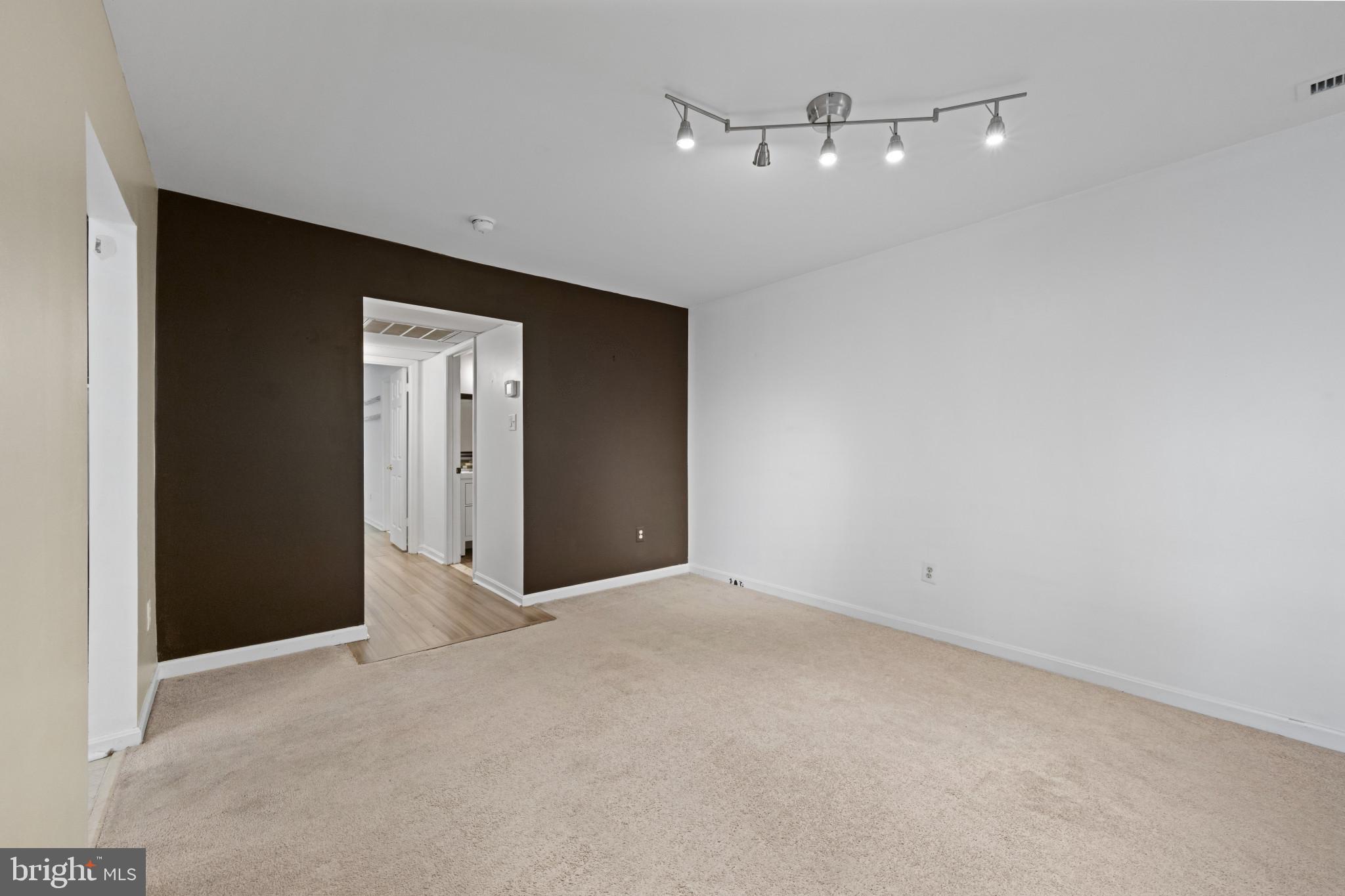 RAINFLOWER/LOVETON - Residential Lease