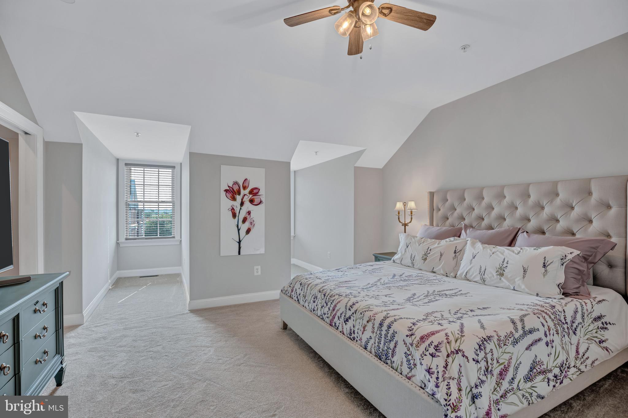 OLD TOWN COURT - Residential