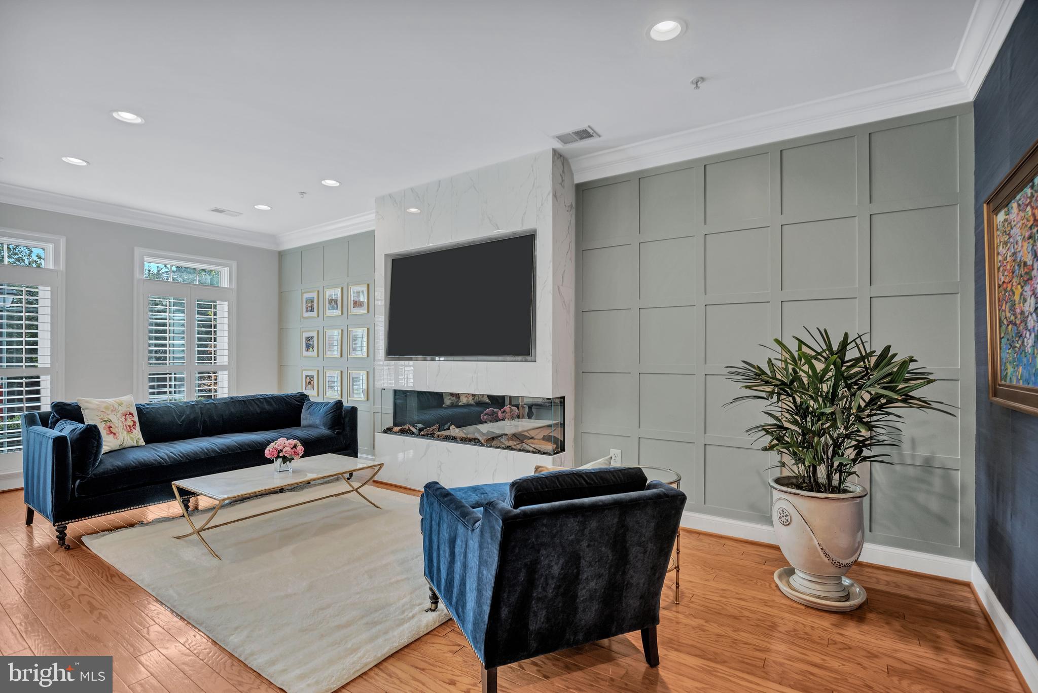 OLD TOWN COURT - Residential