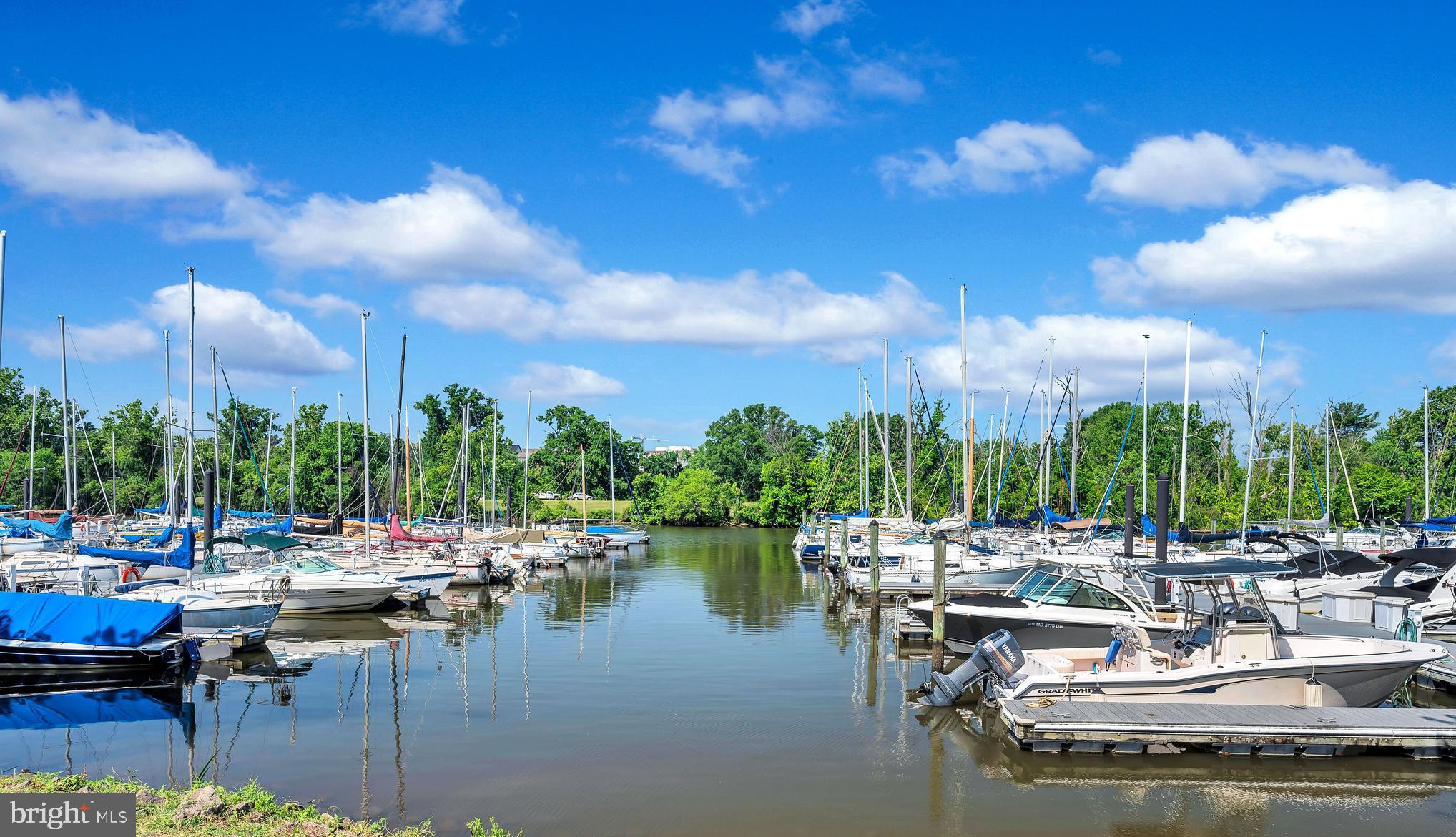 OLD TOWN COURT - Residential