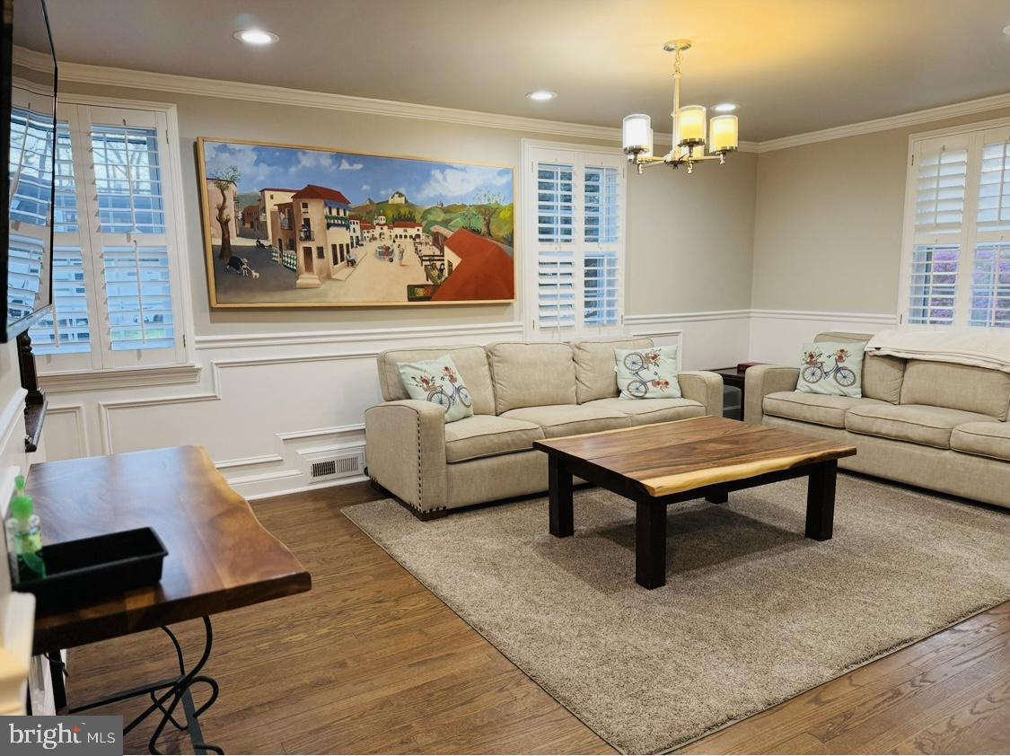 WEST TOWSON - Residential