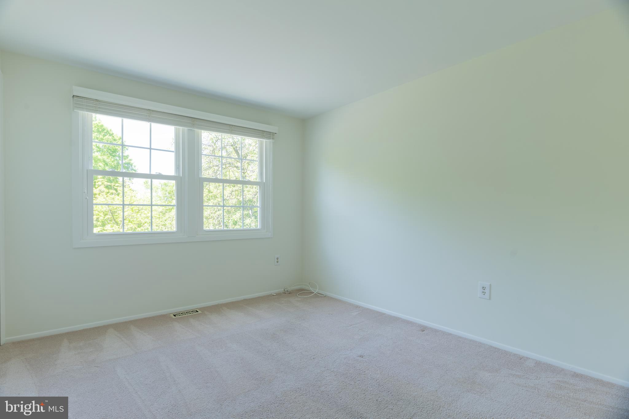 MONTPELIER - Residential