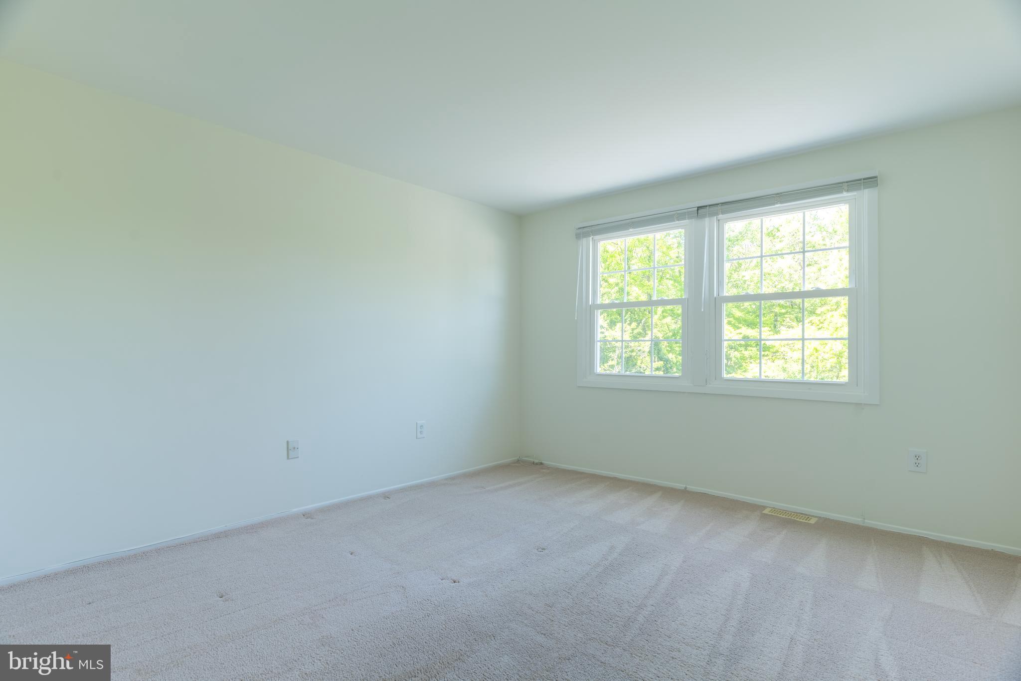 MONTPELIER - Residential