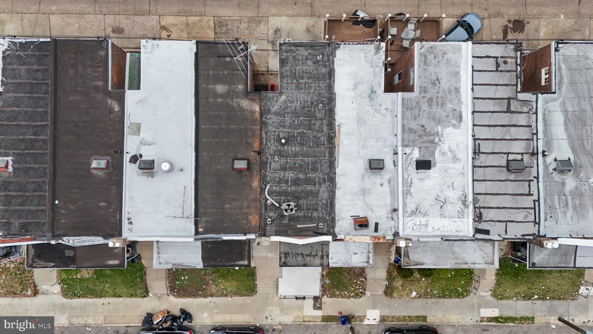 LAWNCREST - Residential