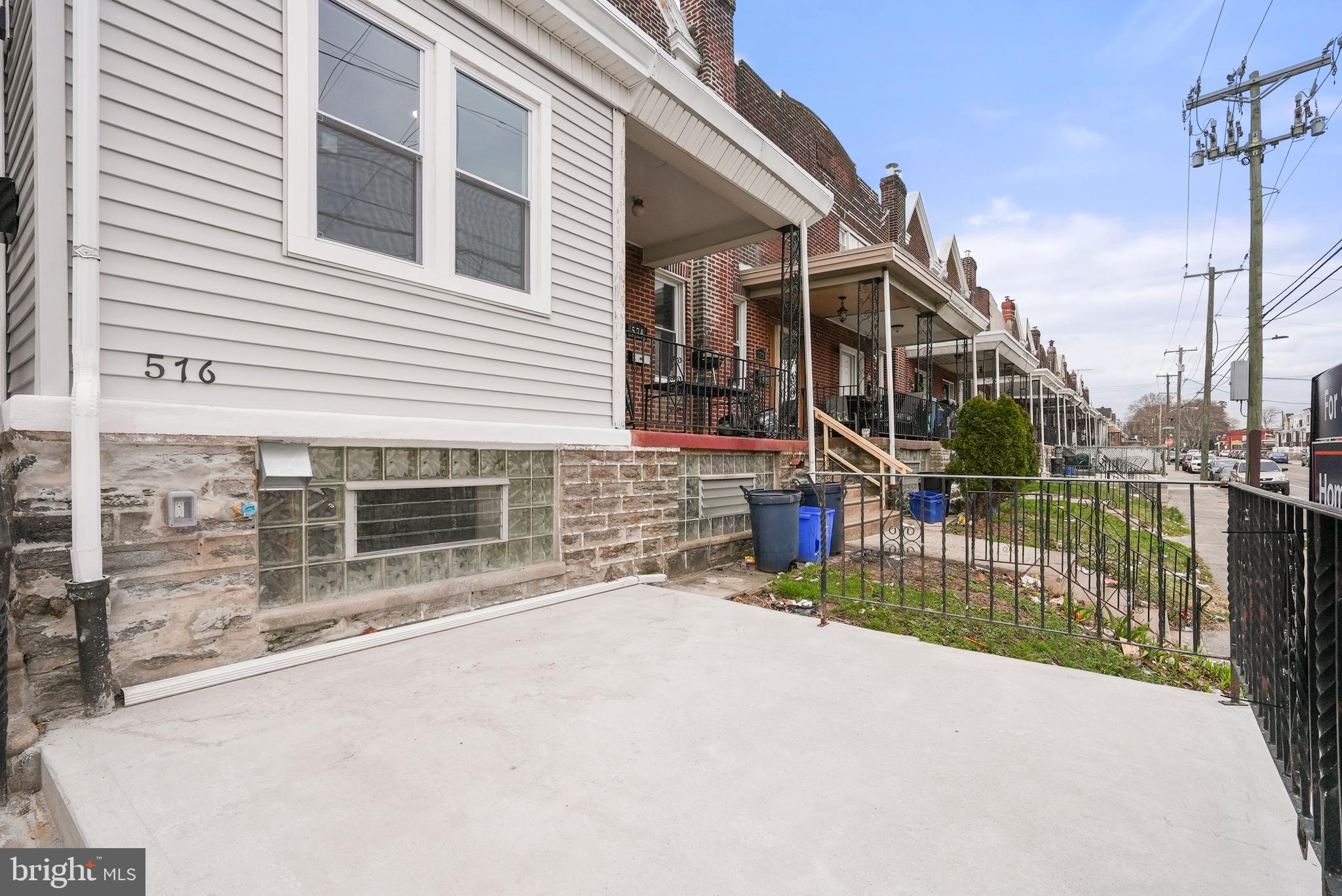 LAWNCREST - Residential