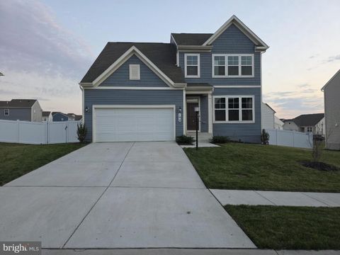 Photo of 194 Triberg Drive, CHARLES TOWN, WV 25414 (MLS # WVJF2022870)