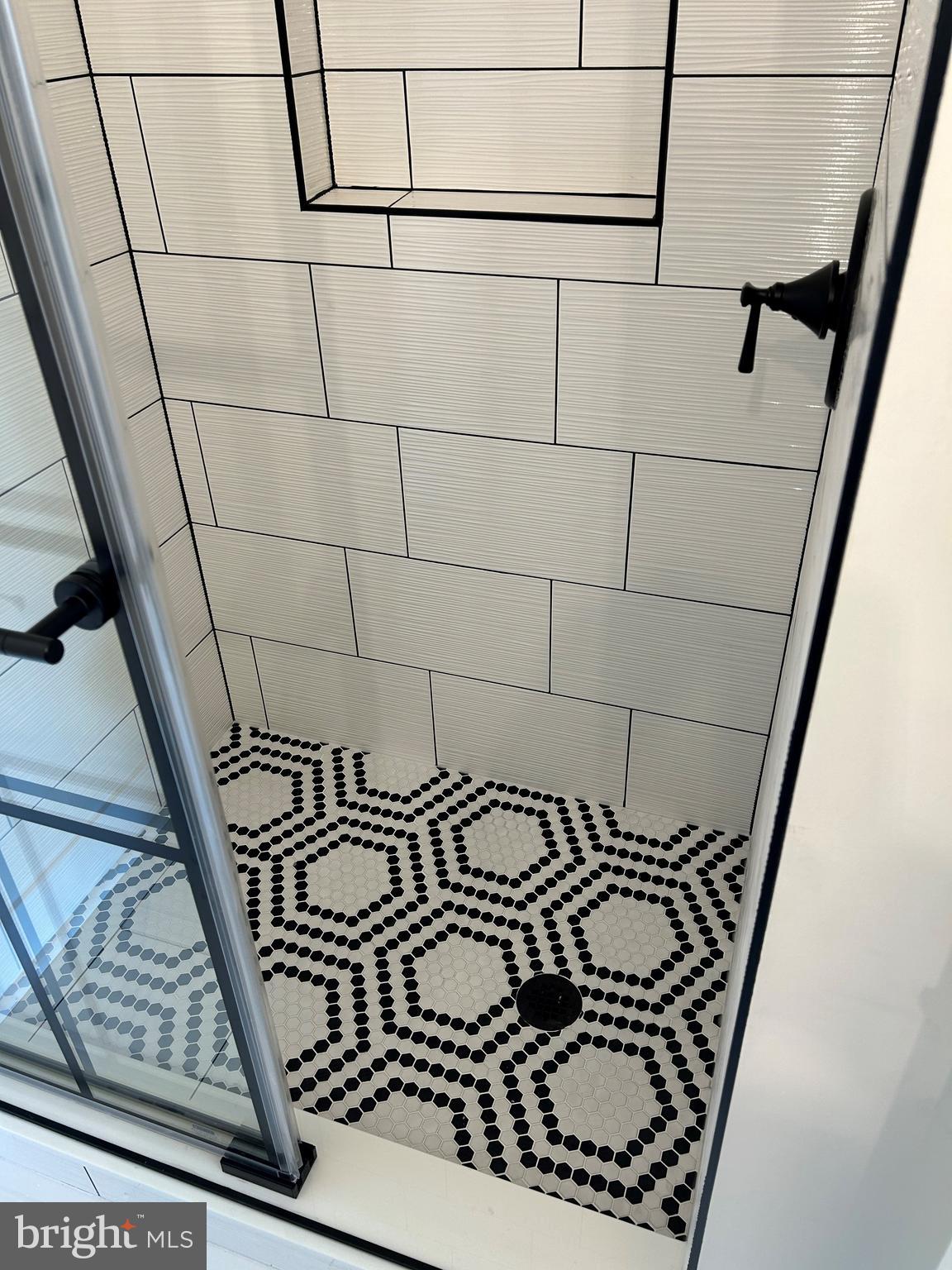 HERONS COVE - Residential