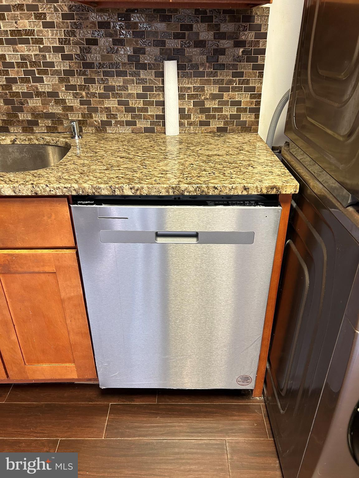 HERONS COVE - Residential