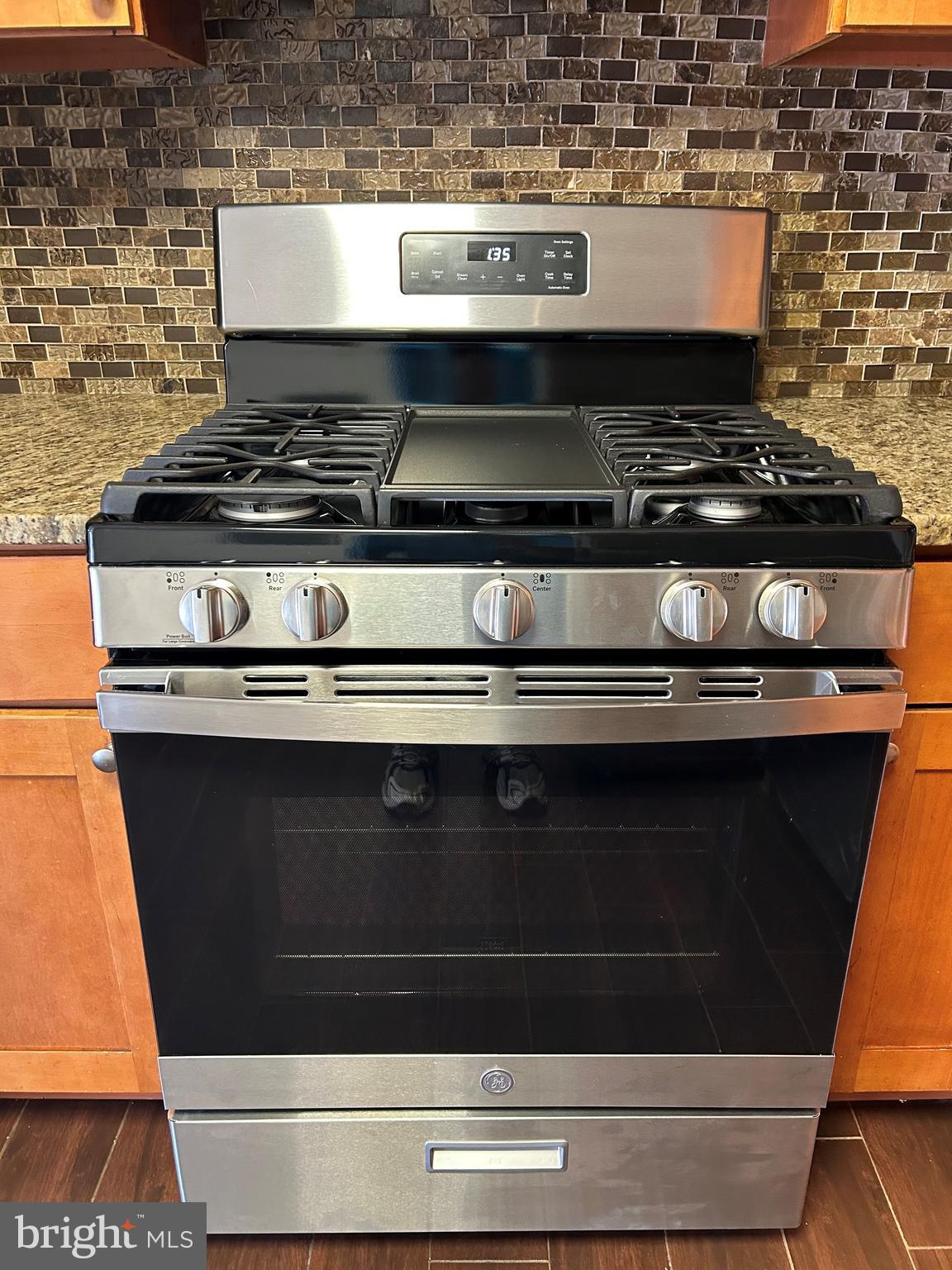 HERONS COVE - Residential