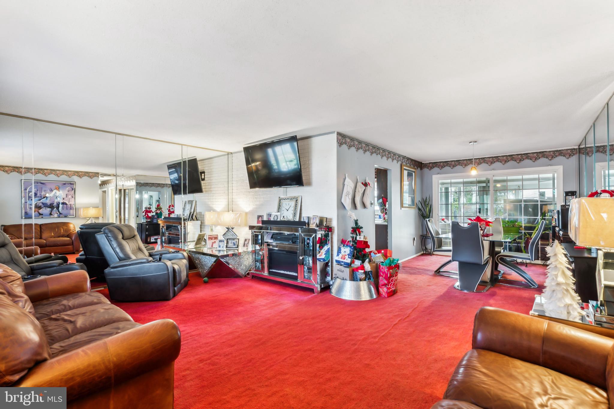 21 GENESEE LANE