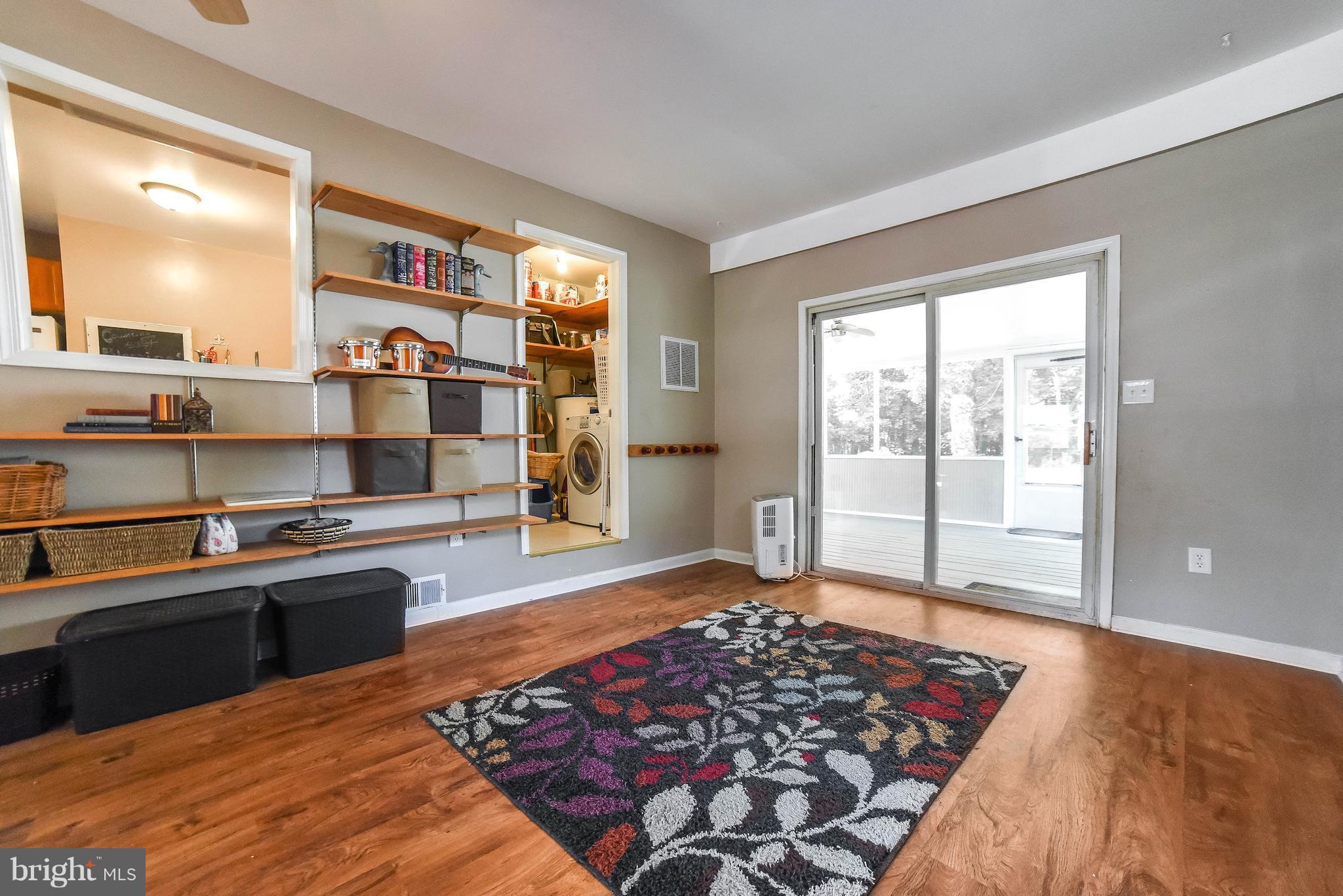 PLEASANT SPRINGS - Residential