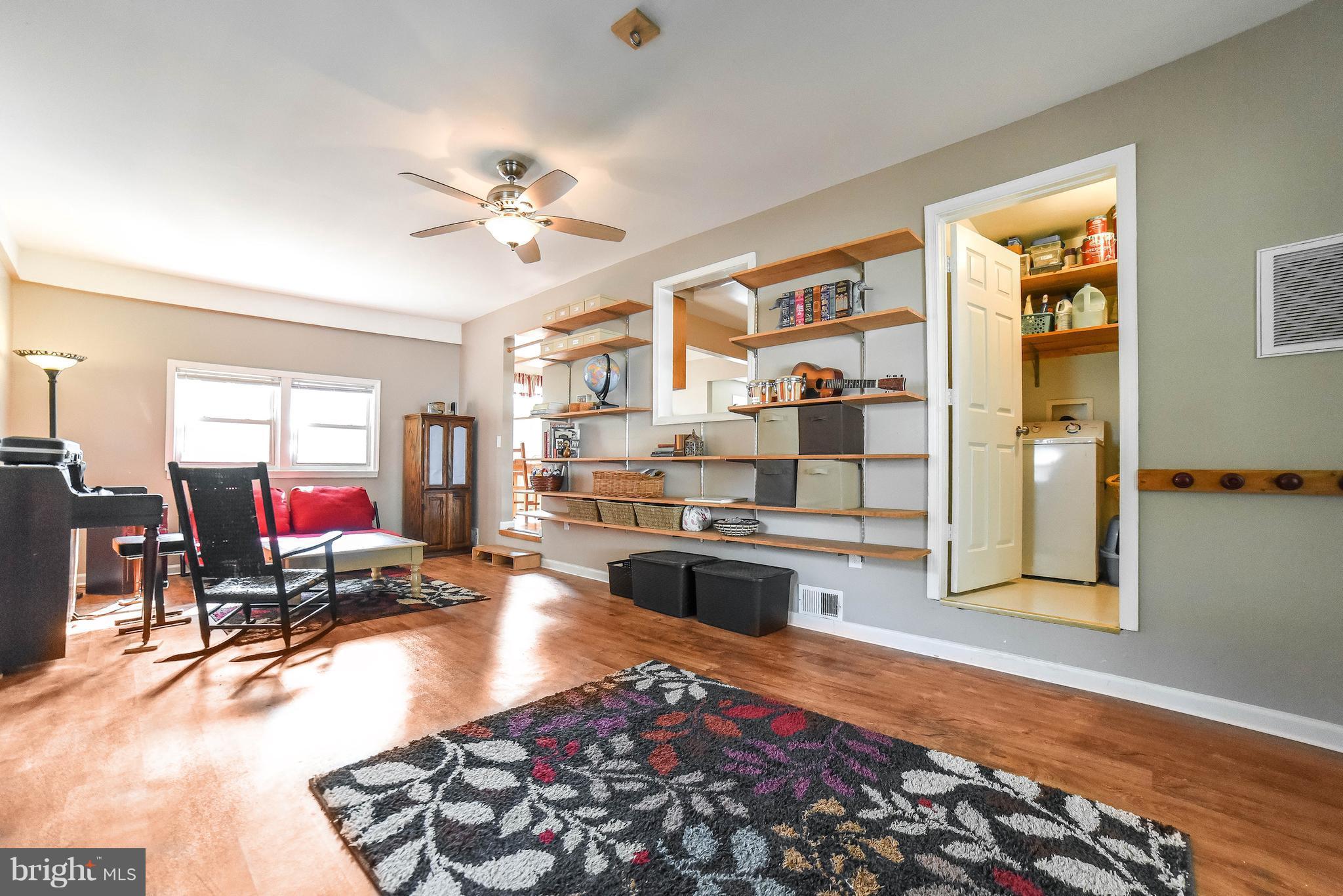 PLEASANT SPRINGS - Residential