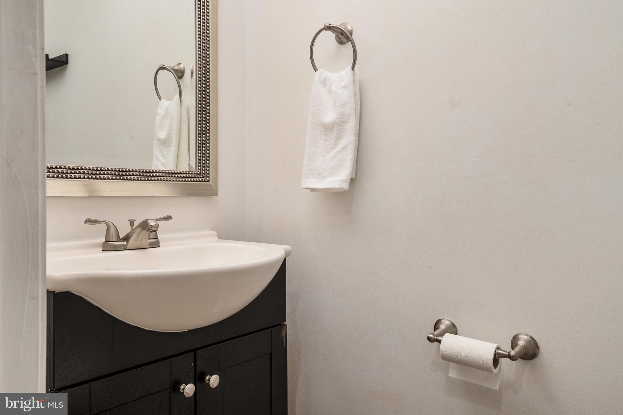 SEVEN OAKS - Residential Lease