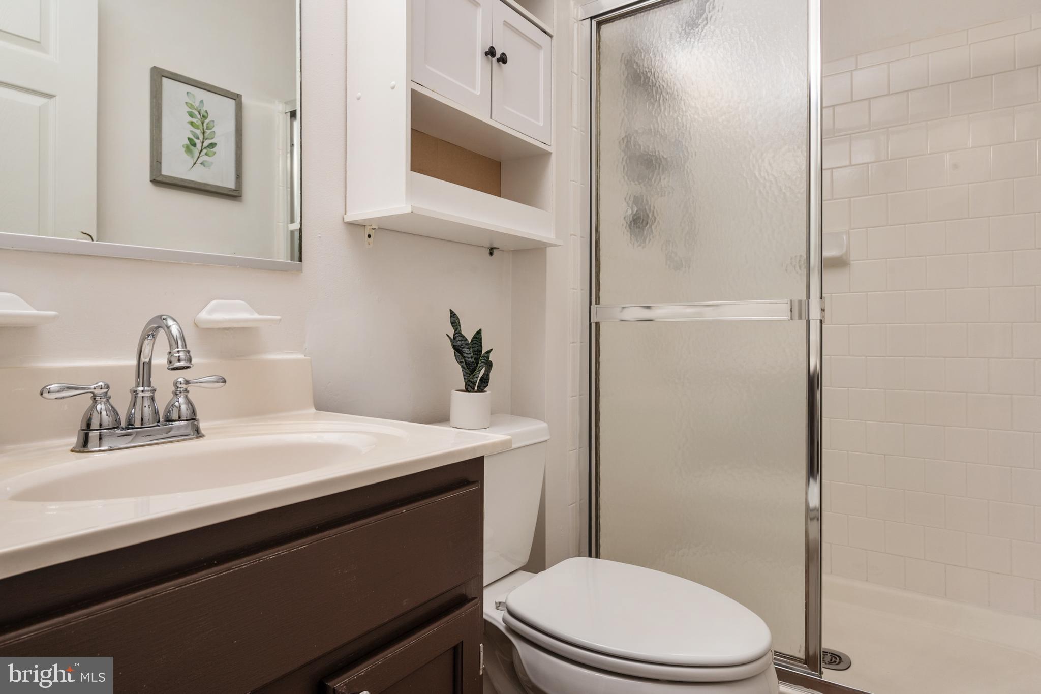 SEVEN OAKS - Residential Lease