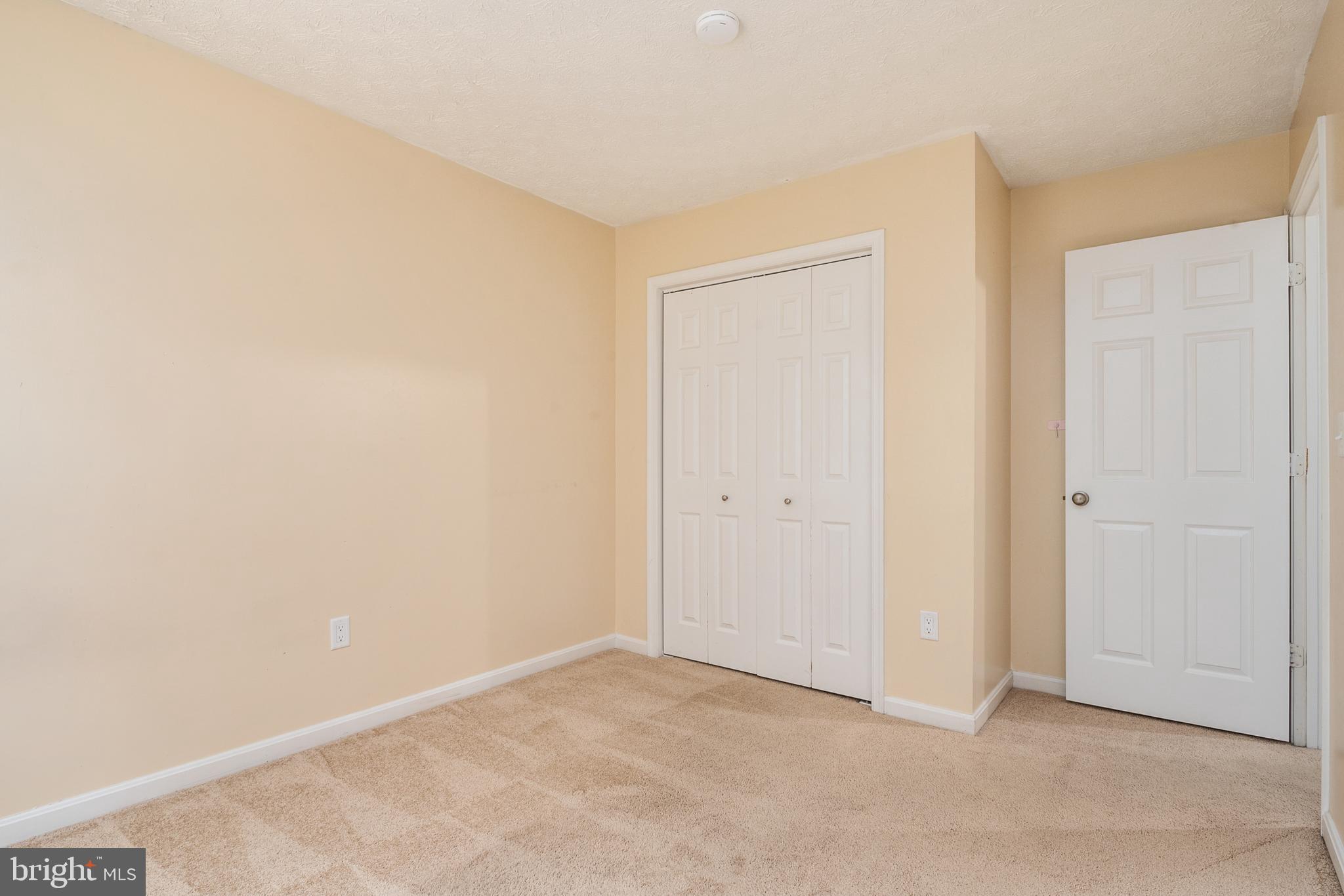 SEVEN OAKS - Residential Lease