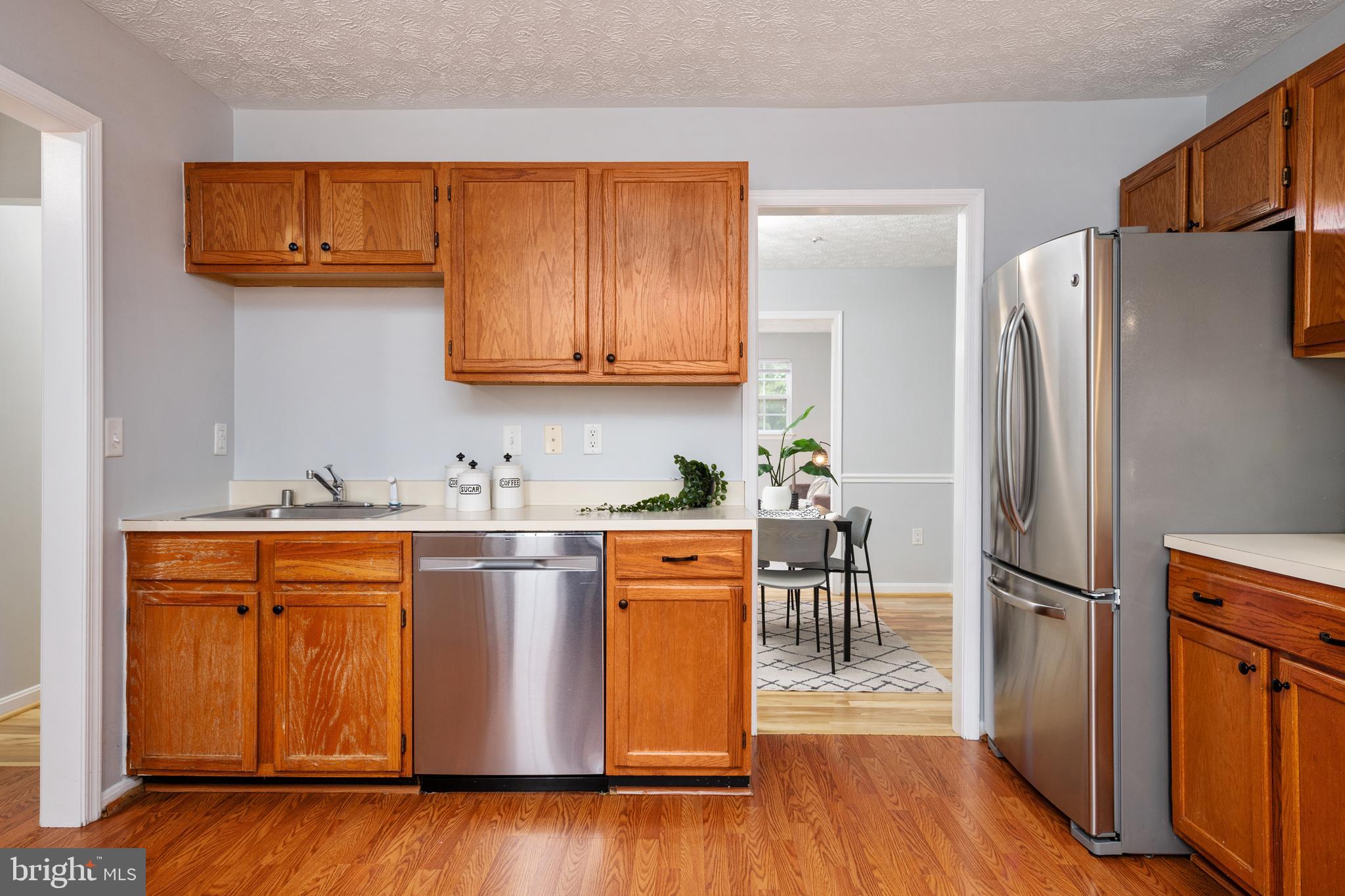 SEVEN OAKS - Residential Lease