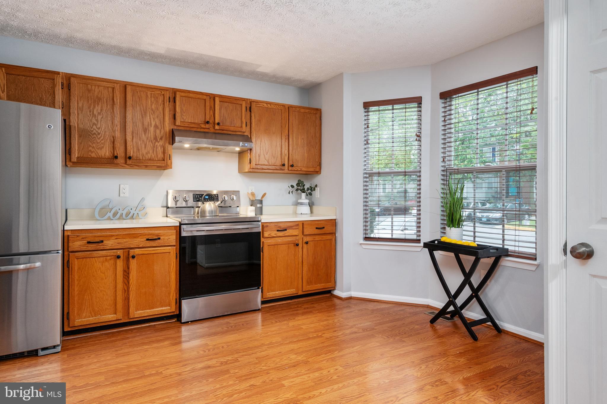 SEVEN OAKS - Residential Lease