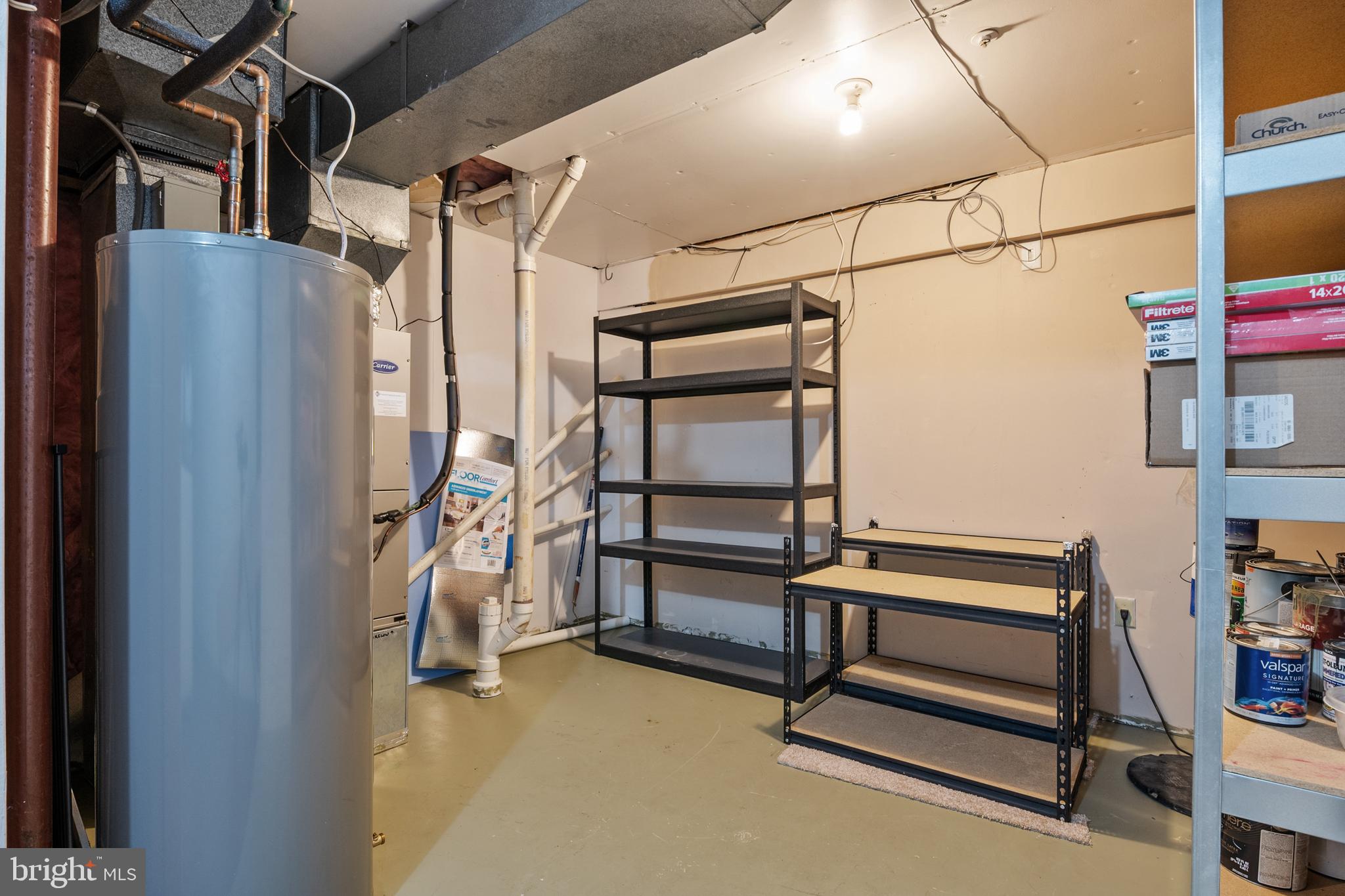 SEVEN OAKS - Residential Lease