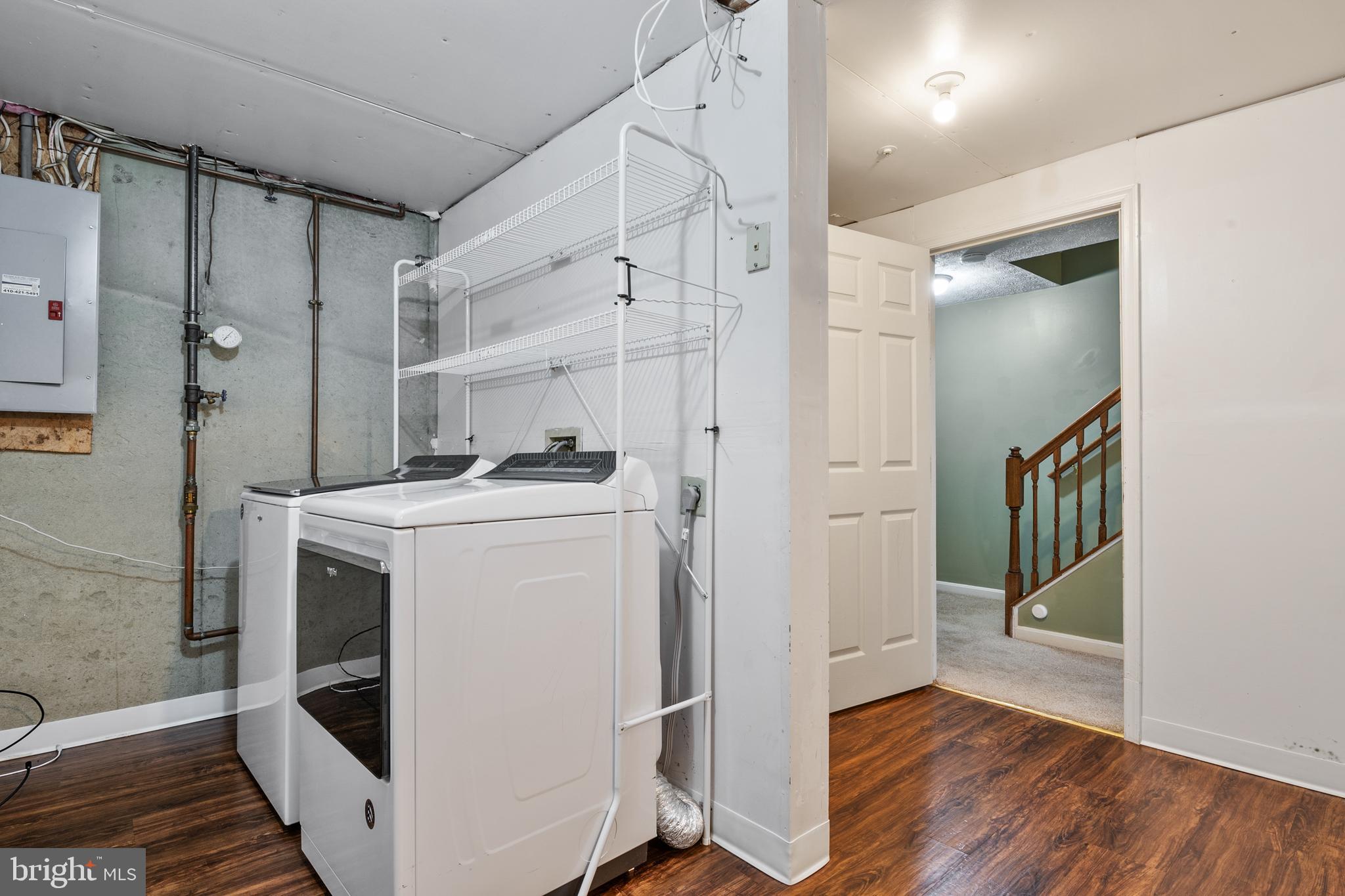 SEVEN OAKS - Residential Lease