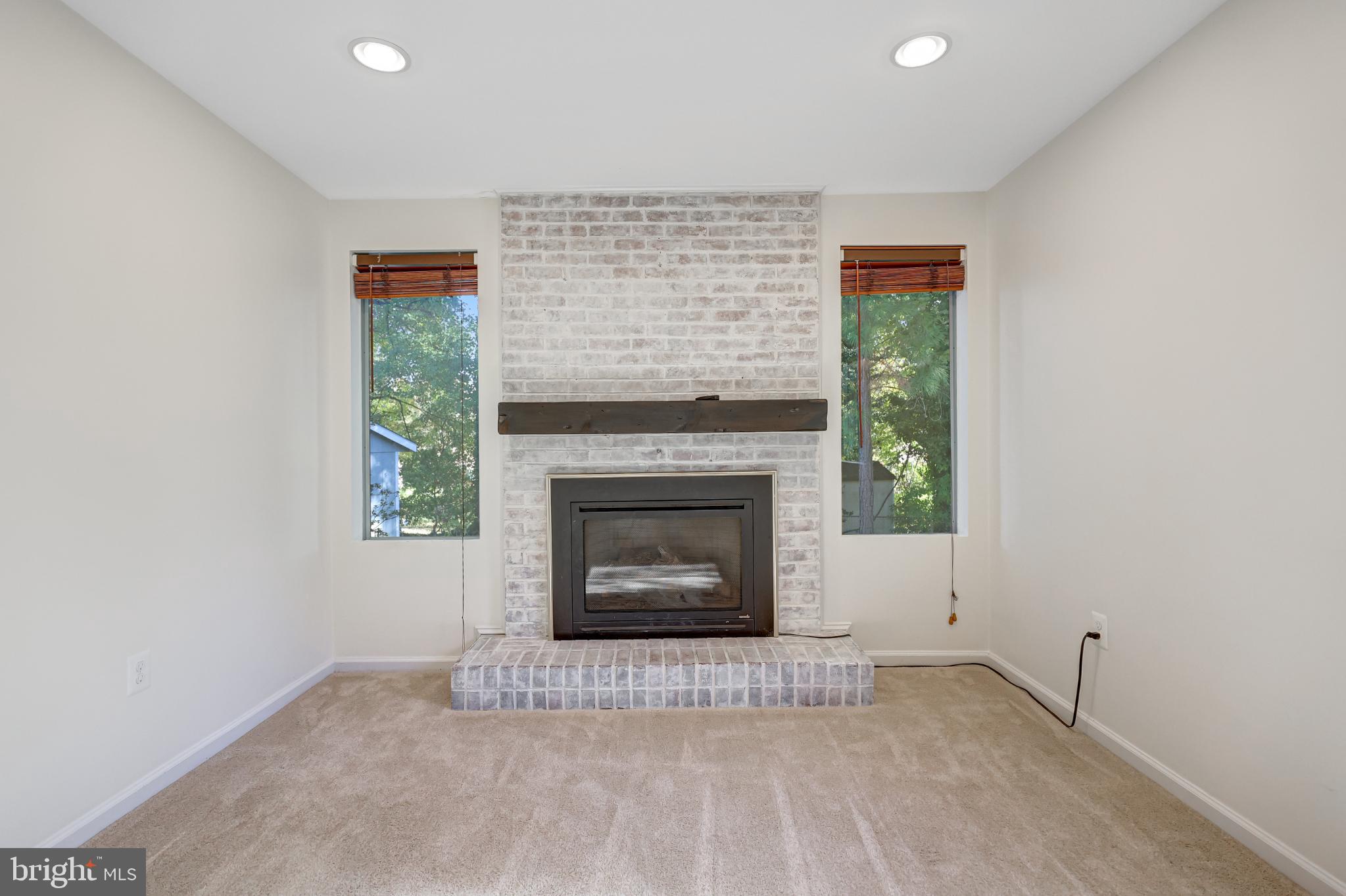 KINGS PARK - Residential Lease