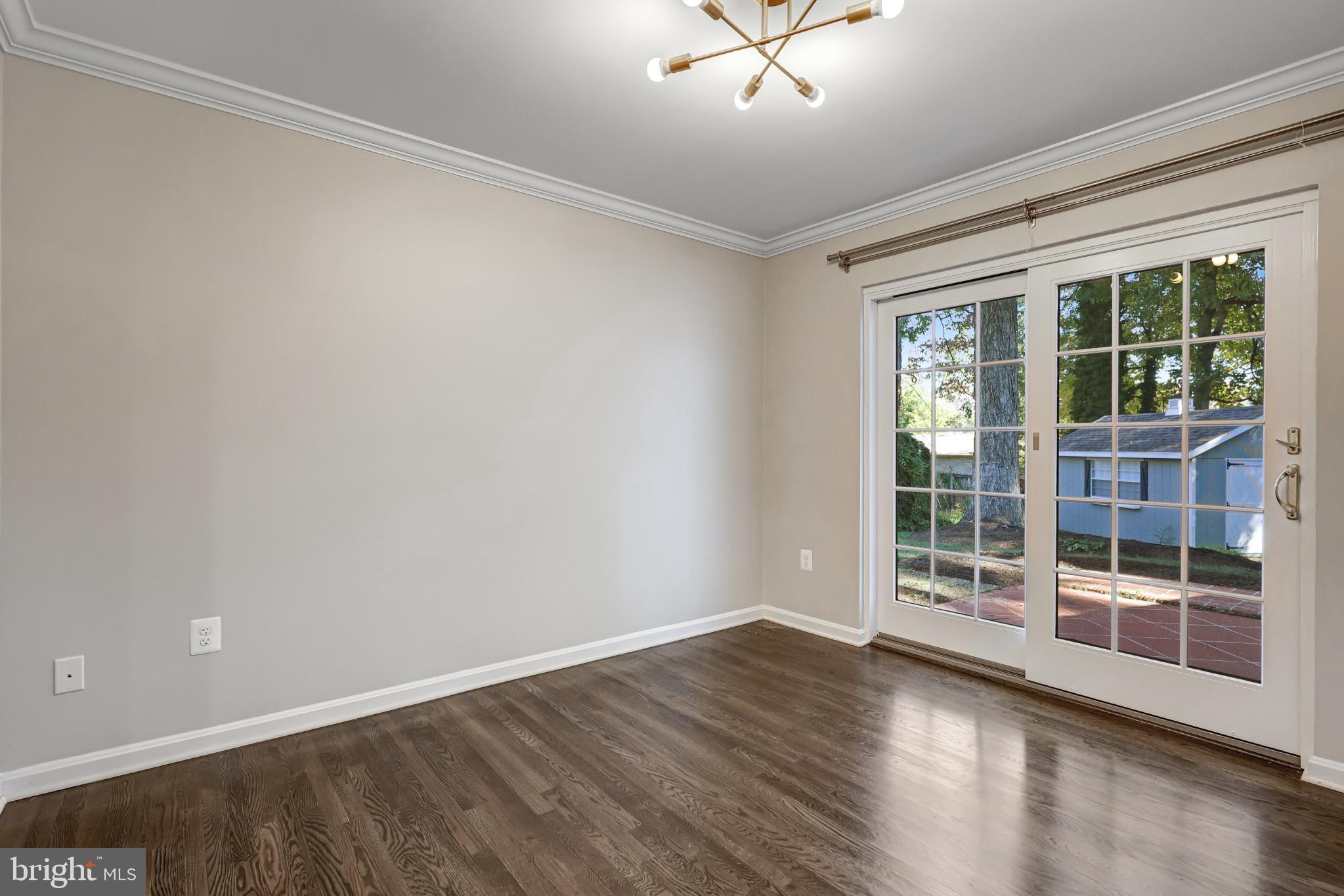 KINGS PARK - Residential Lease