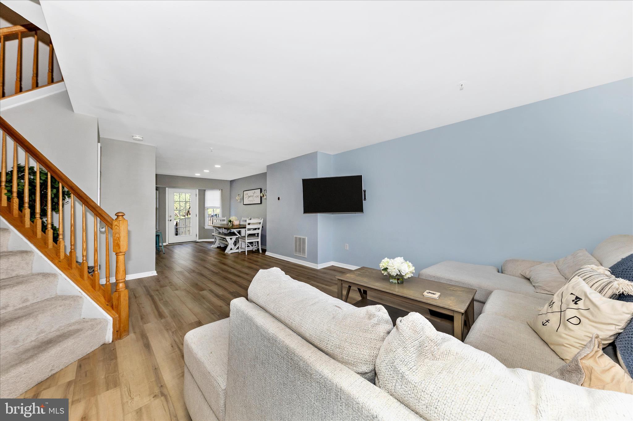 SPRING RIDGE - Residential