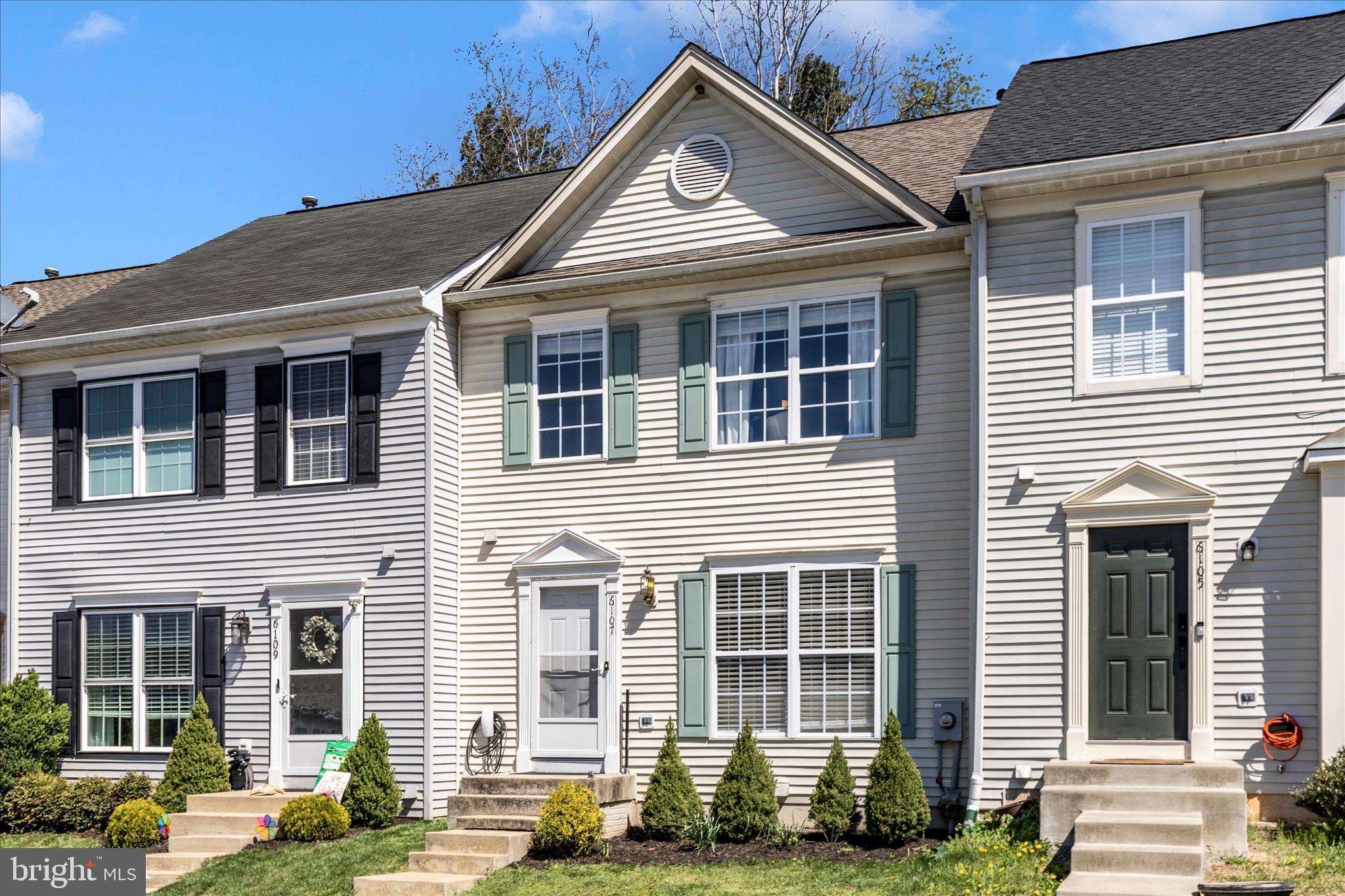 SPRING RIDGE - Residential