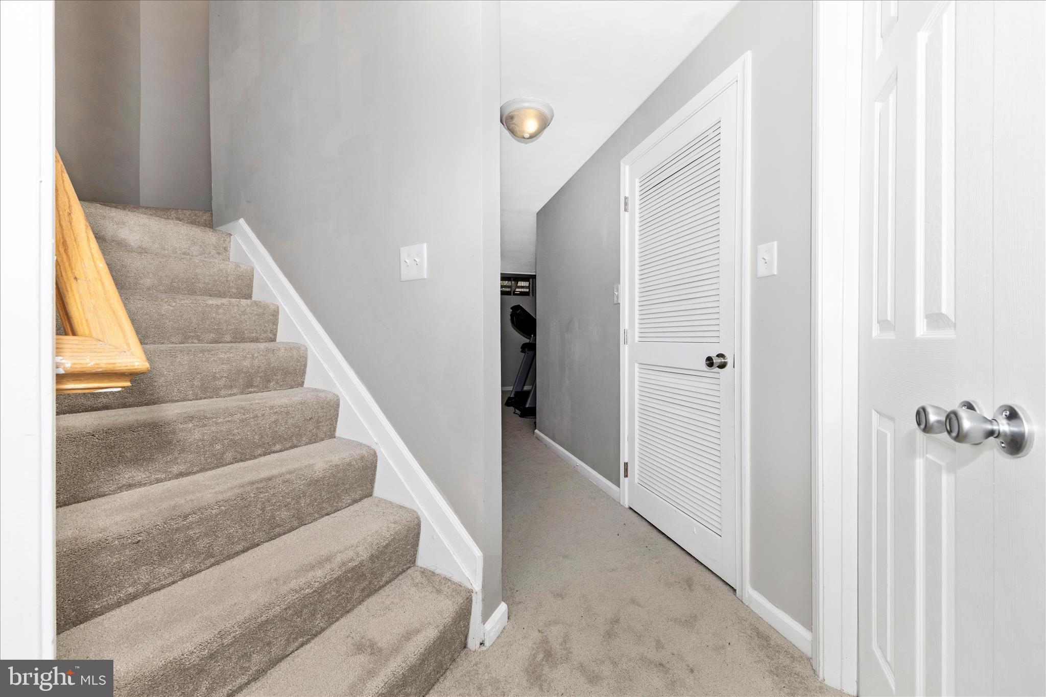 SPRING RIDGE - Residential