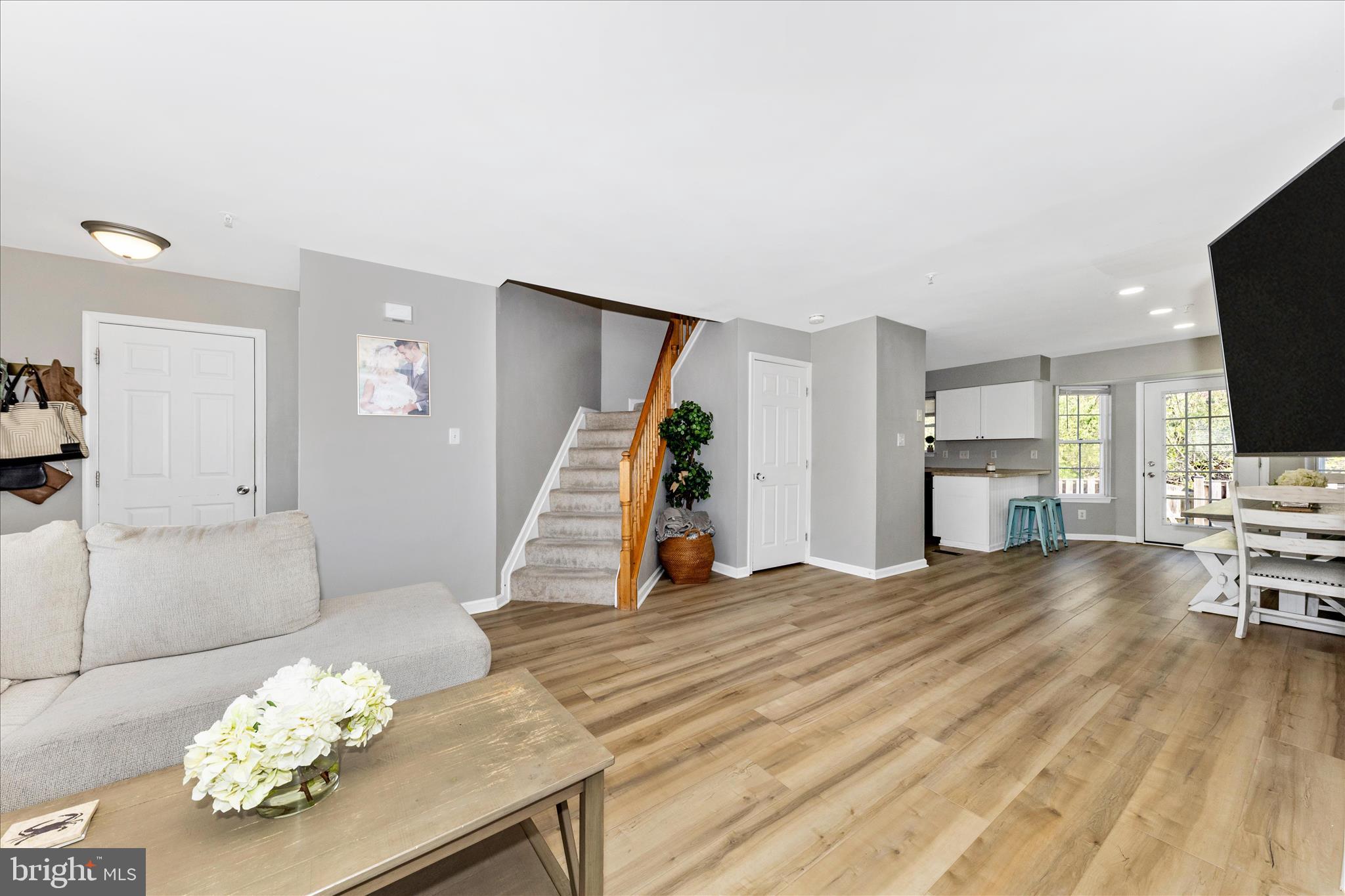 SPRING RIDGE - Residential