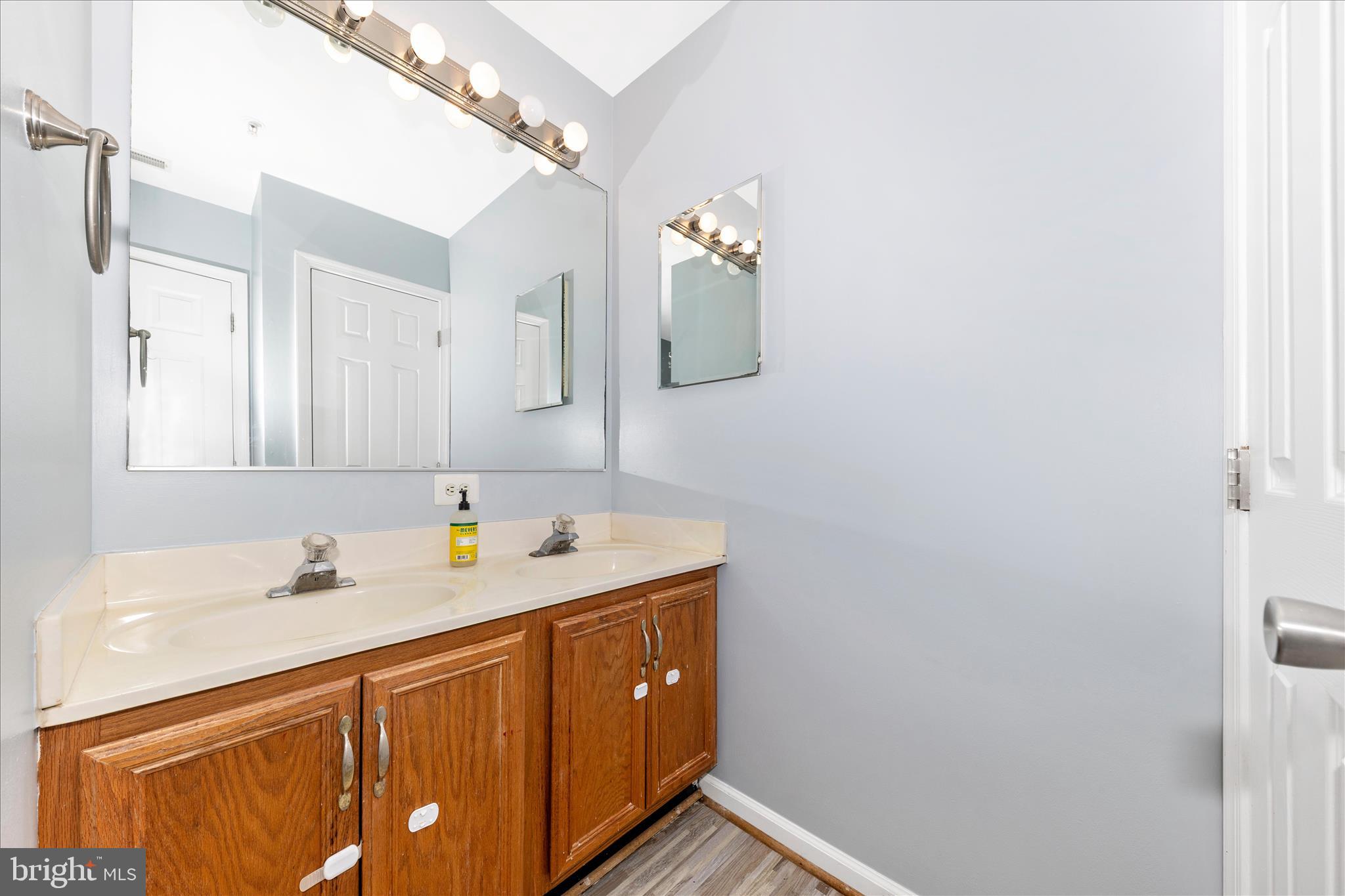 SPRING RIDGE - Residential