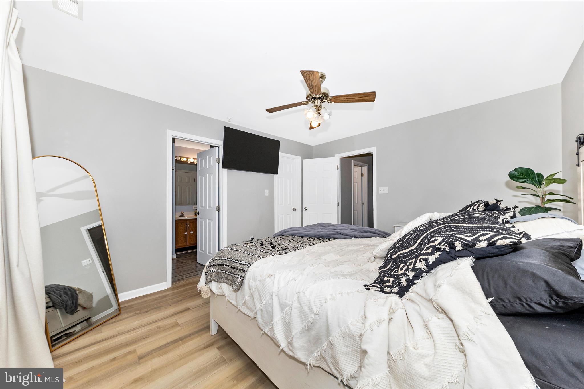 SPRING RIDGE - Residential