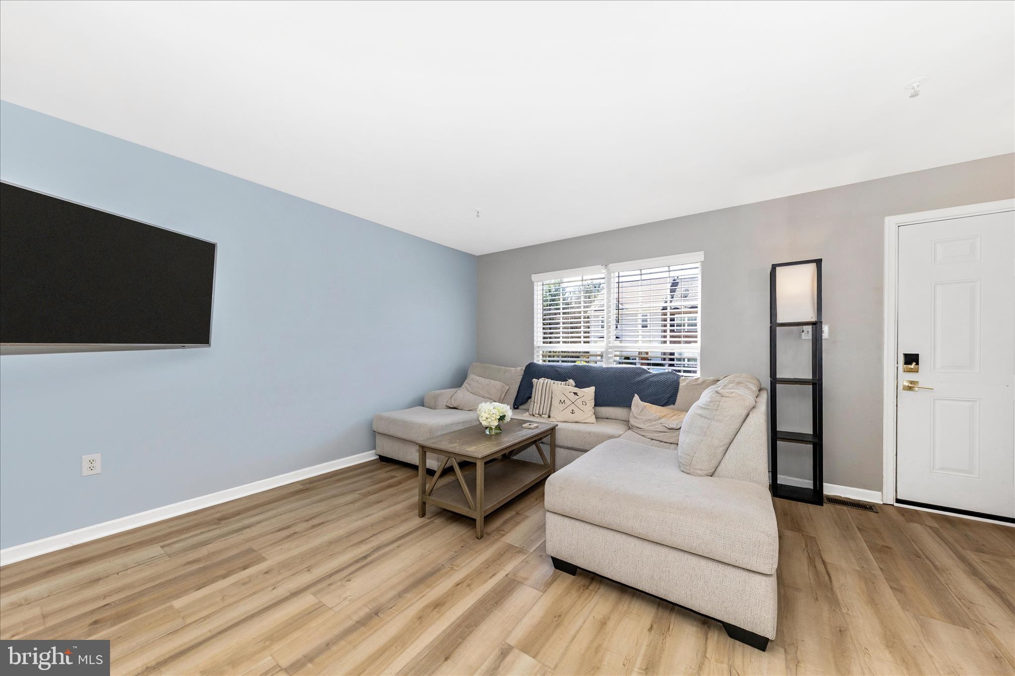 SPRING RIDGE - Residential