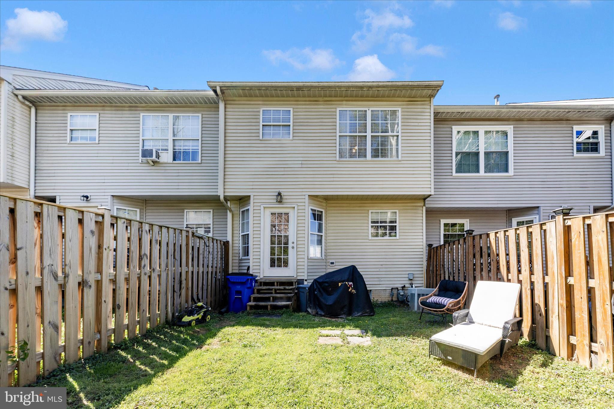 SPRING RIDGE - Residential