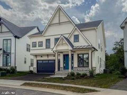 8785 HELLEBER SPRING CIR CIRCLE FREDERICK MD 21701