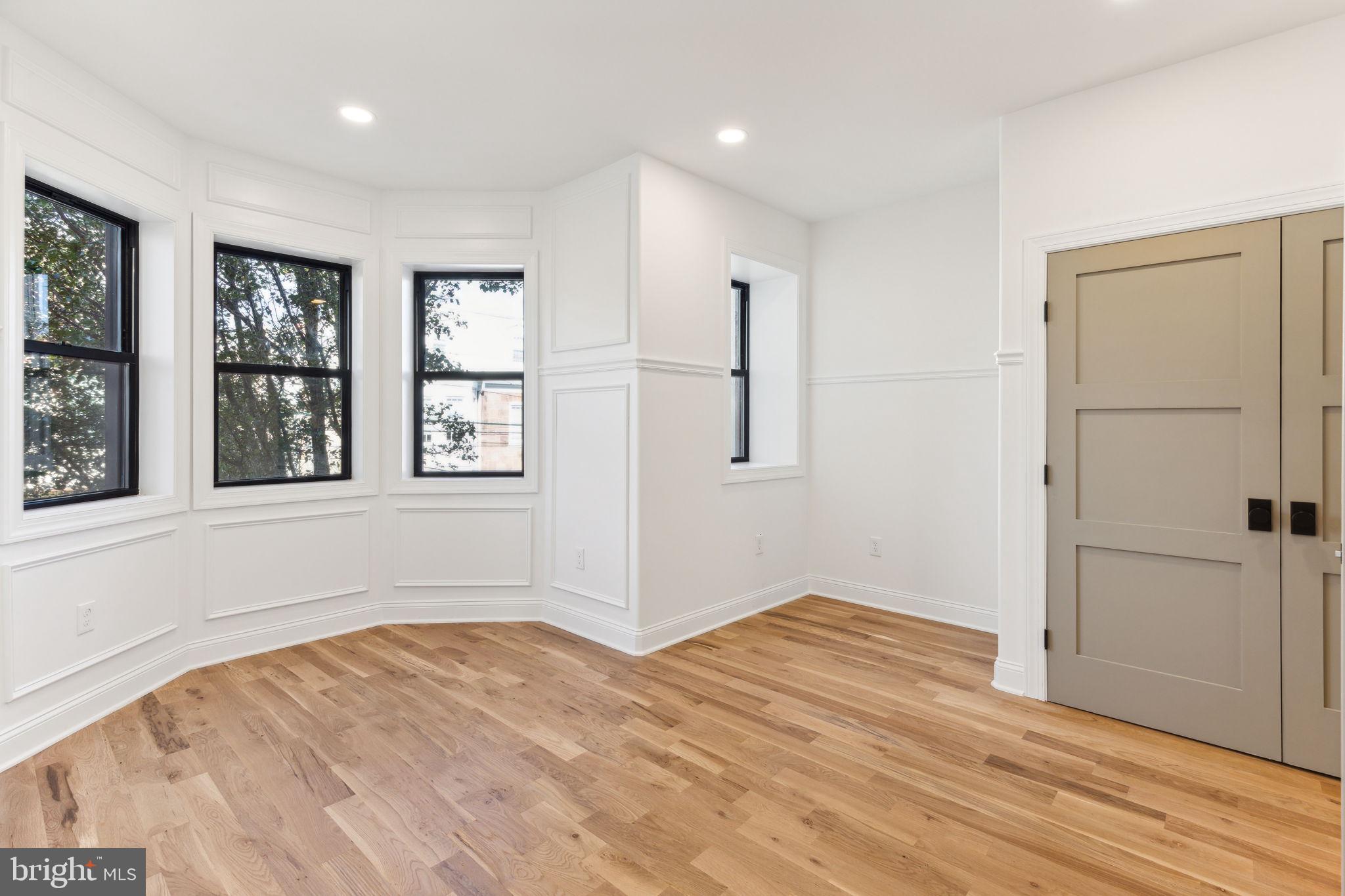 GRADUATE HOSPITAL - Residential