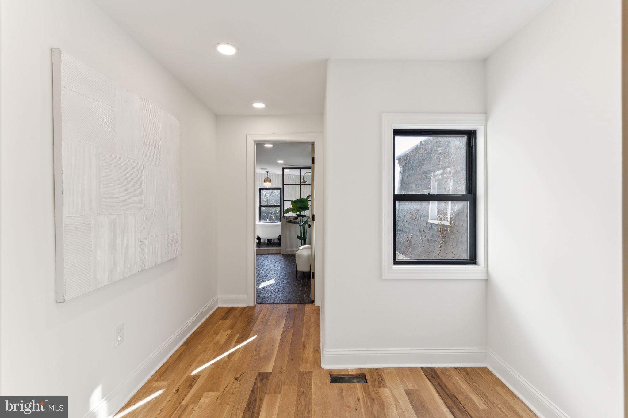 GRADUATE HOSPITAL - Residential