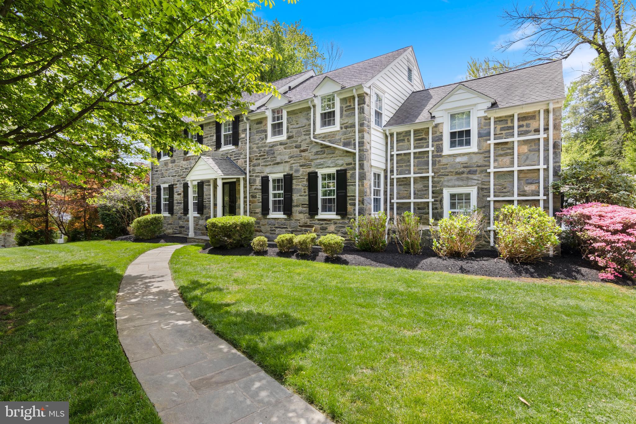 ASHWOOD MANOR - Residential