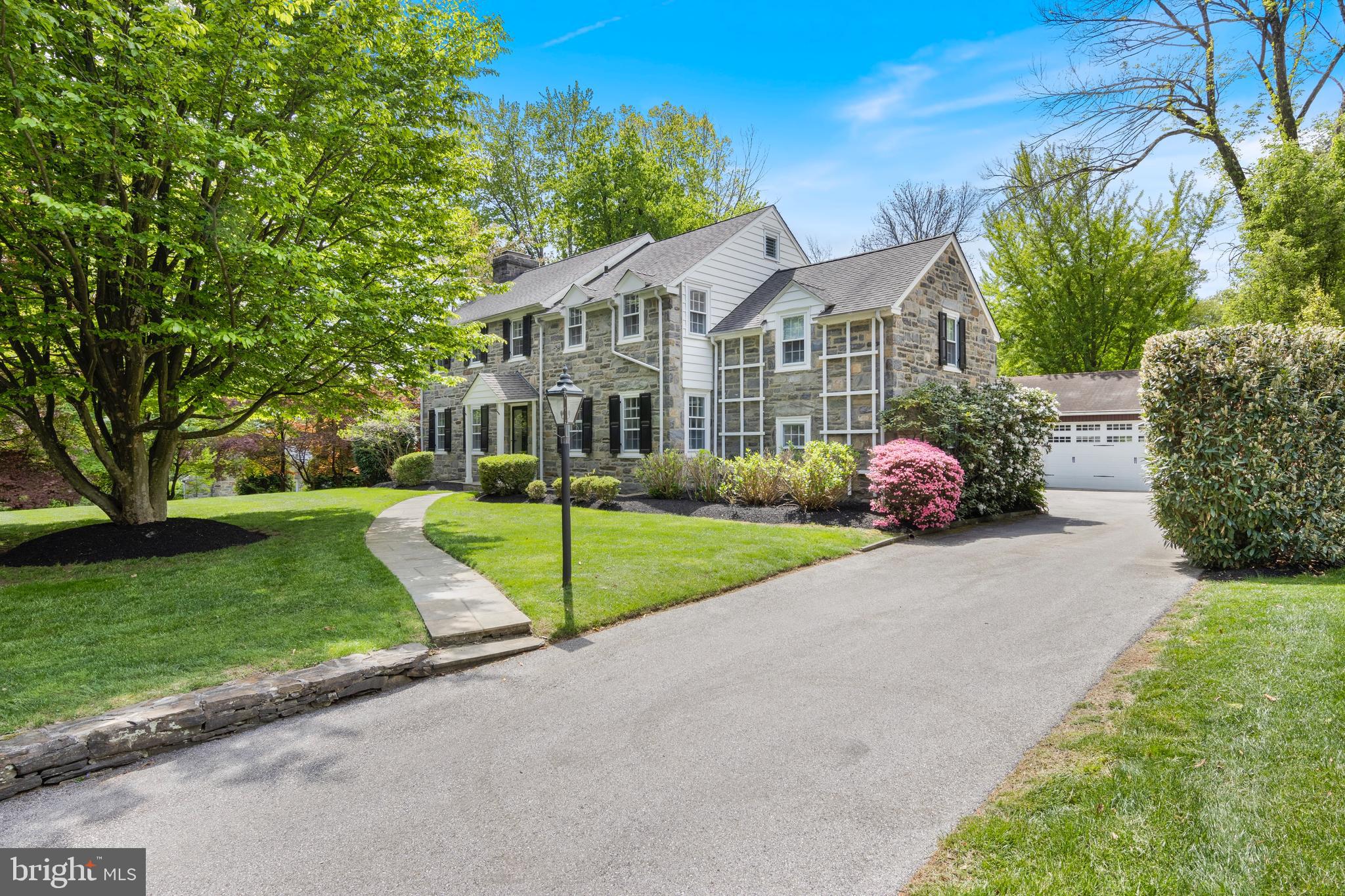 ASHWOOD MANOR - Residential