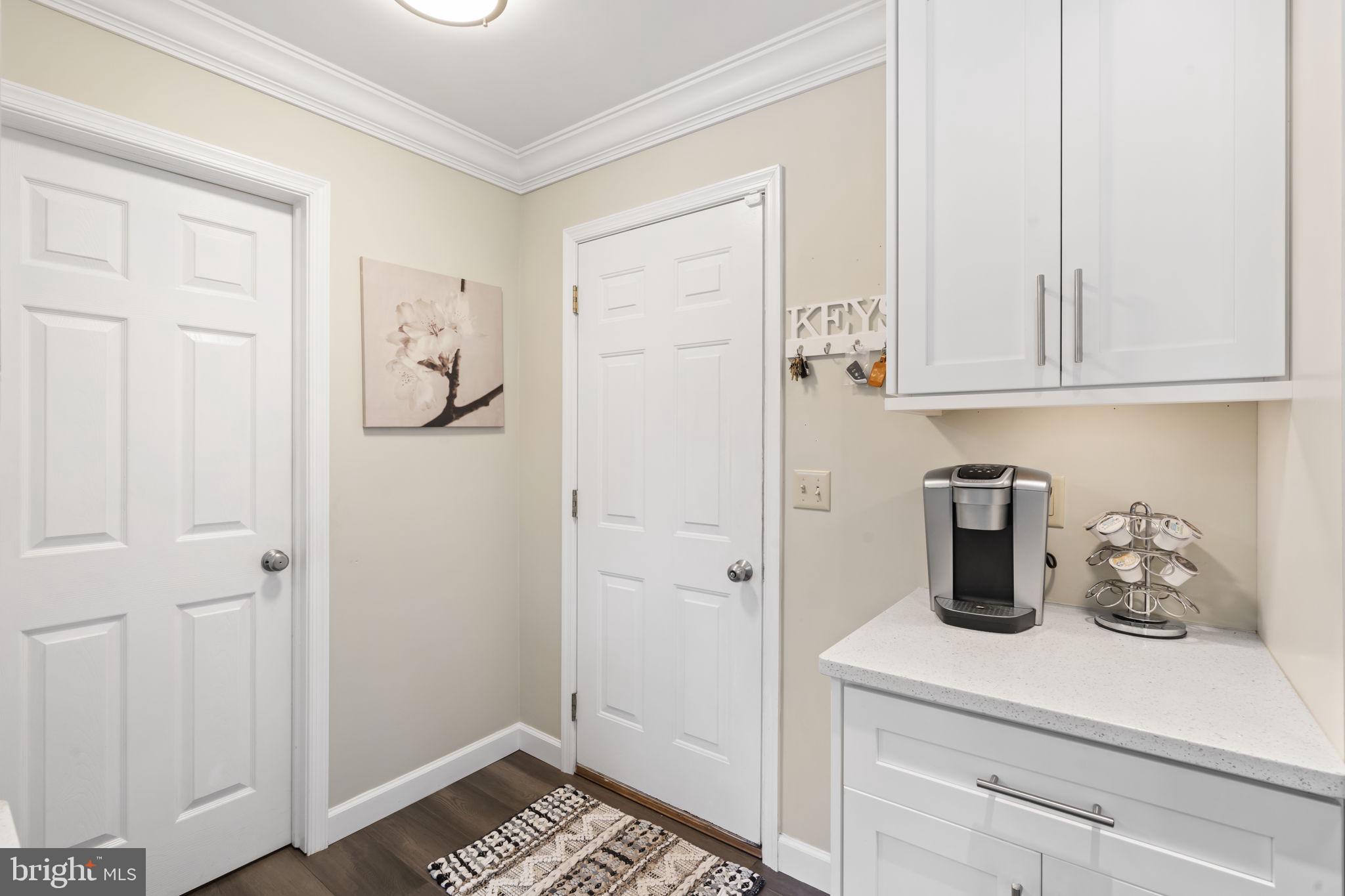 HIGH MEADOW - Residential