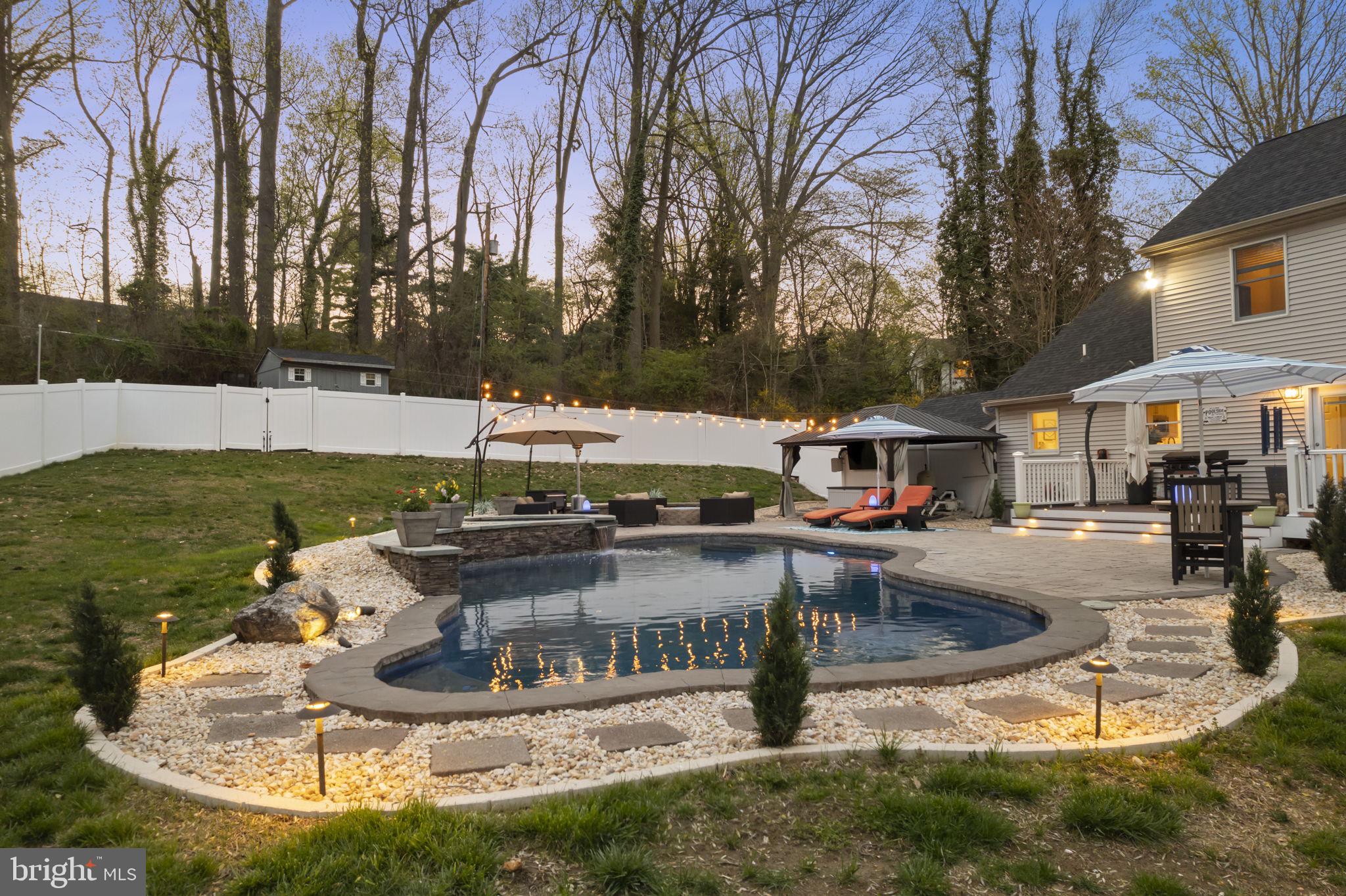 HIGH MEADOW - Residential