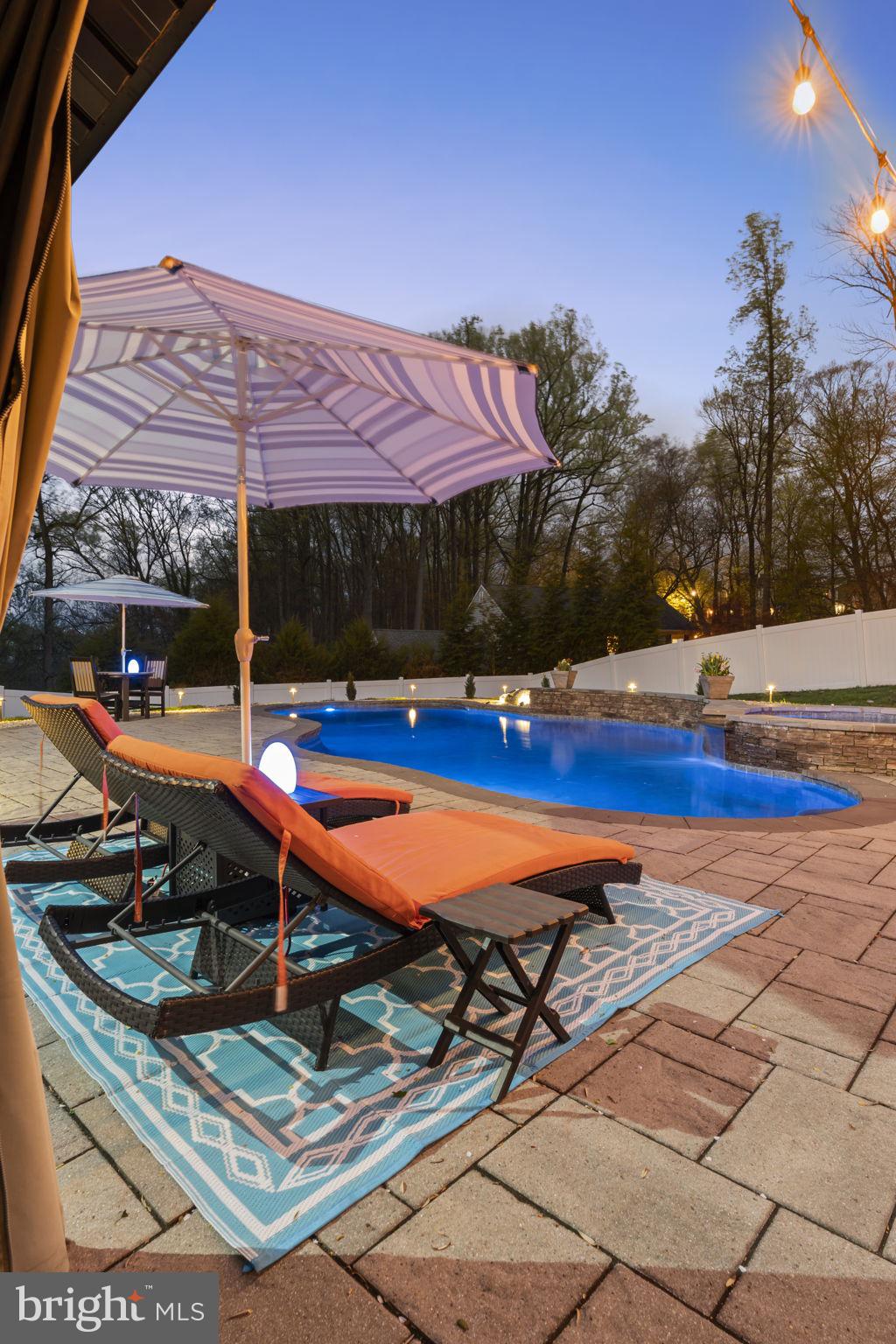 HIGH MEADOW - Residential