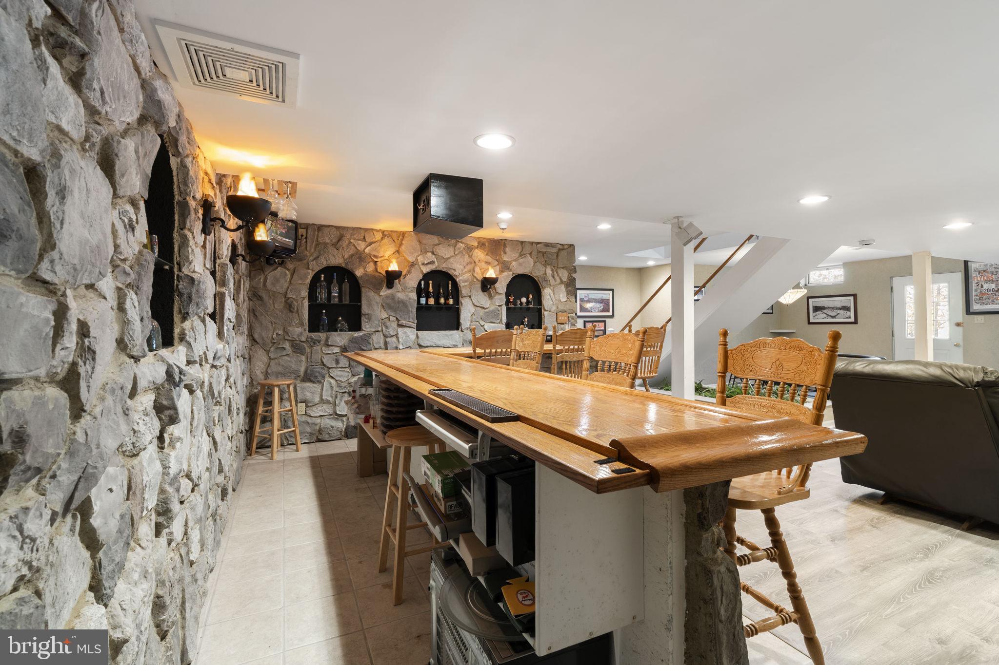 HIGH MEADOW - Residential