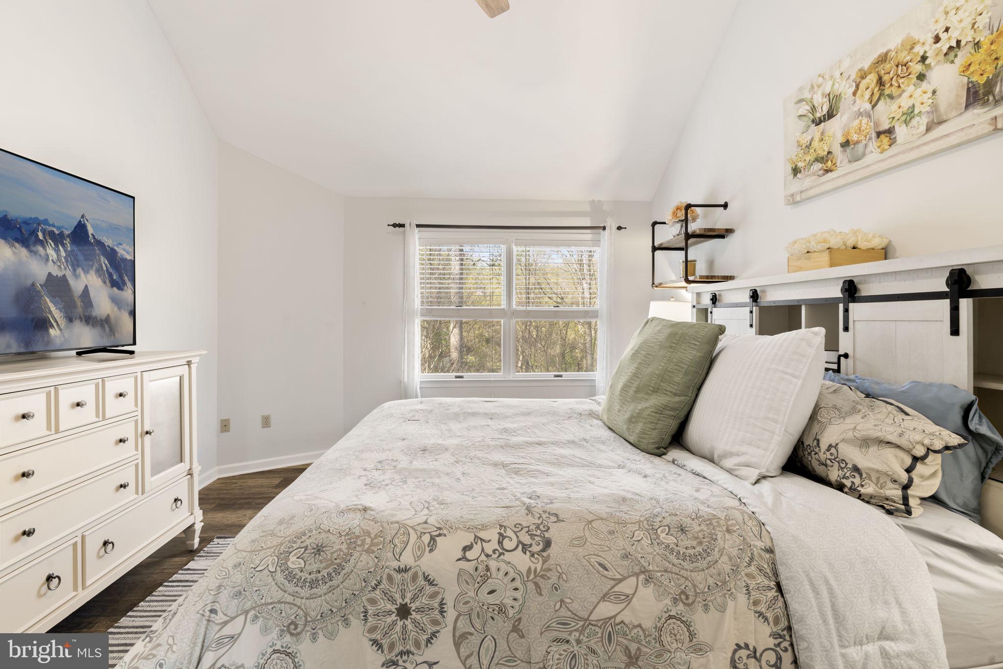 HIGH MEADOW - Residential