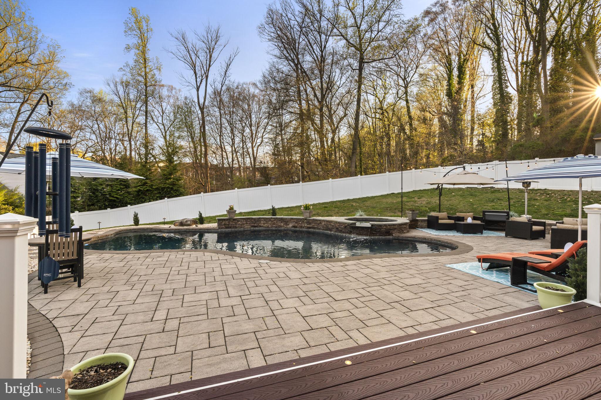 HIGH MEADOW - Residential