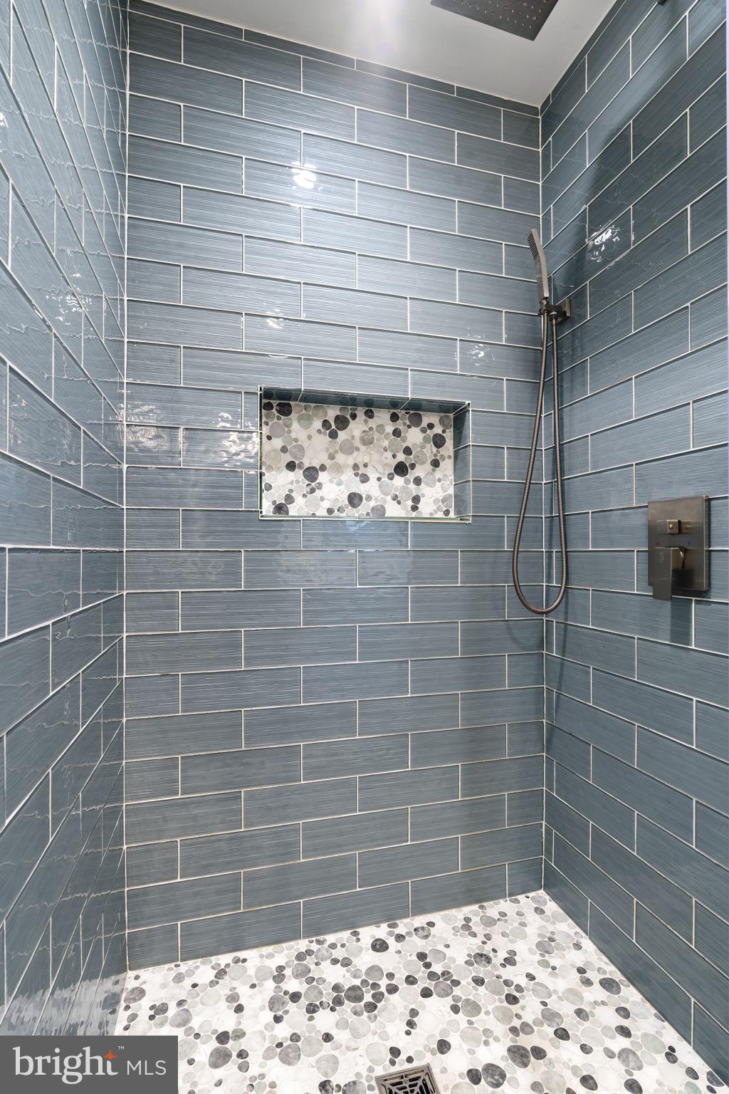 HIGH MEADOW - Residential