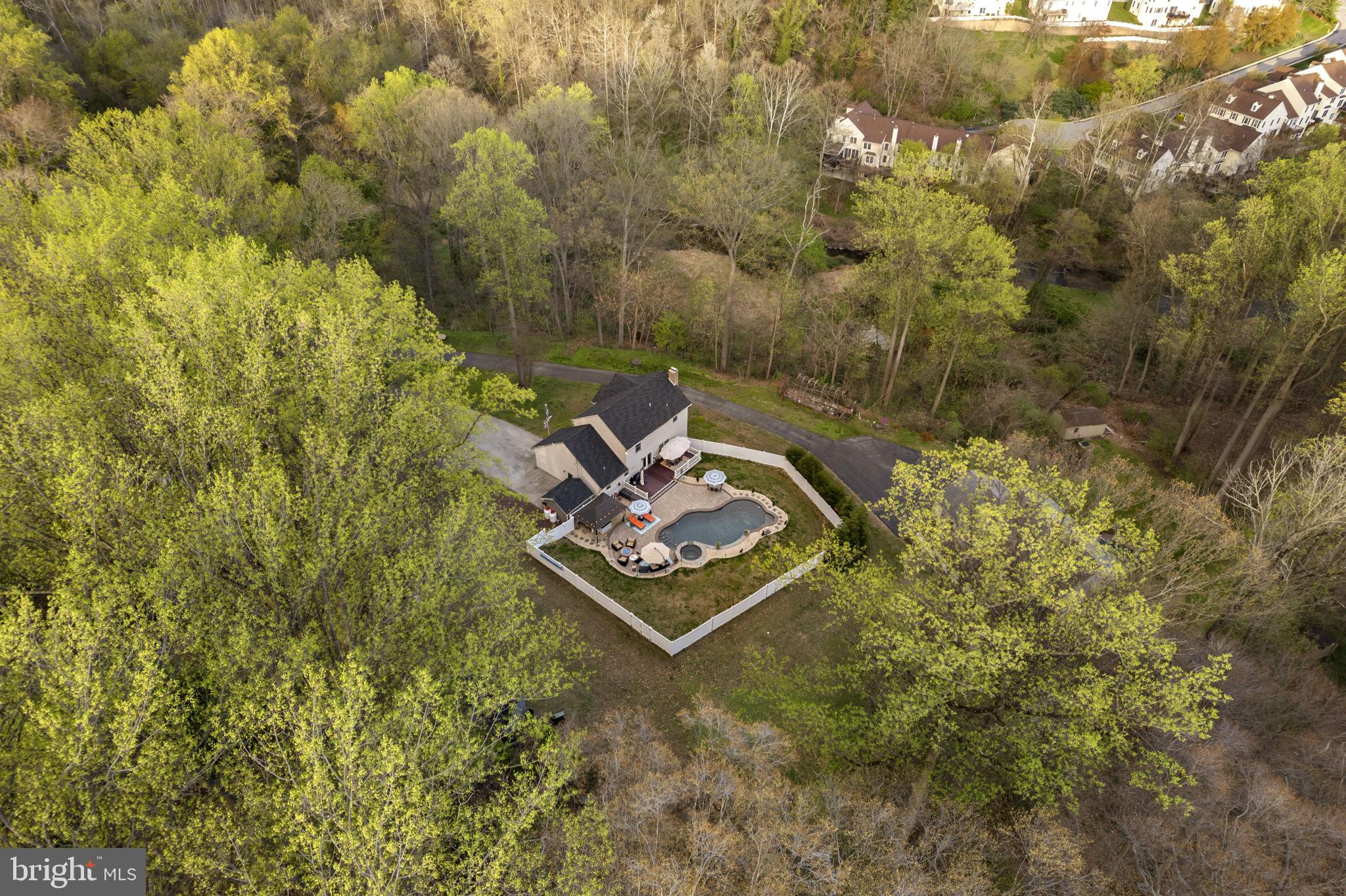 HIGH MEADOW - Residential