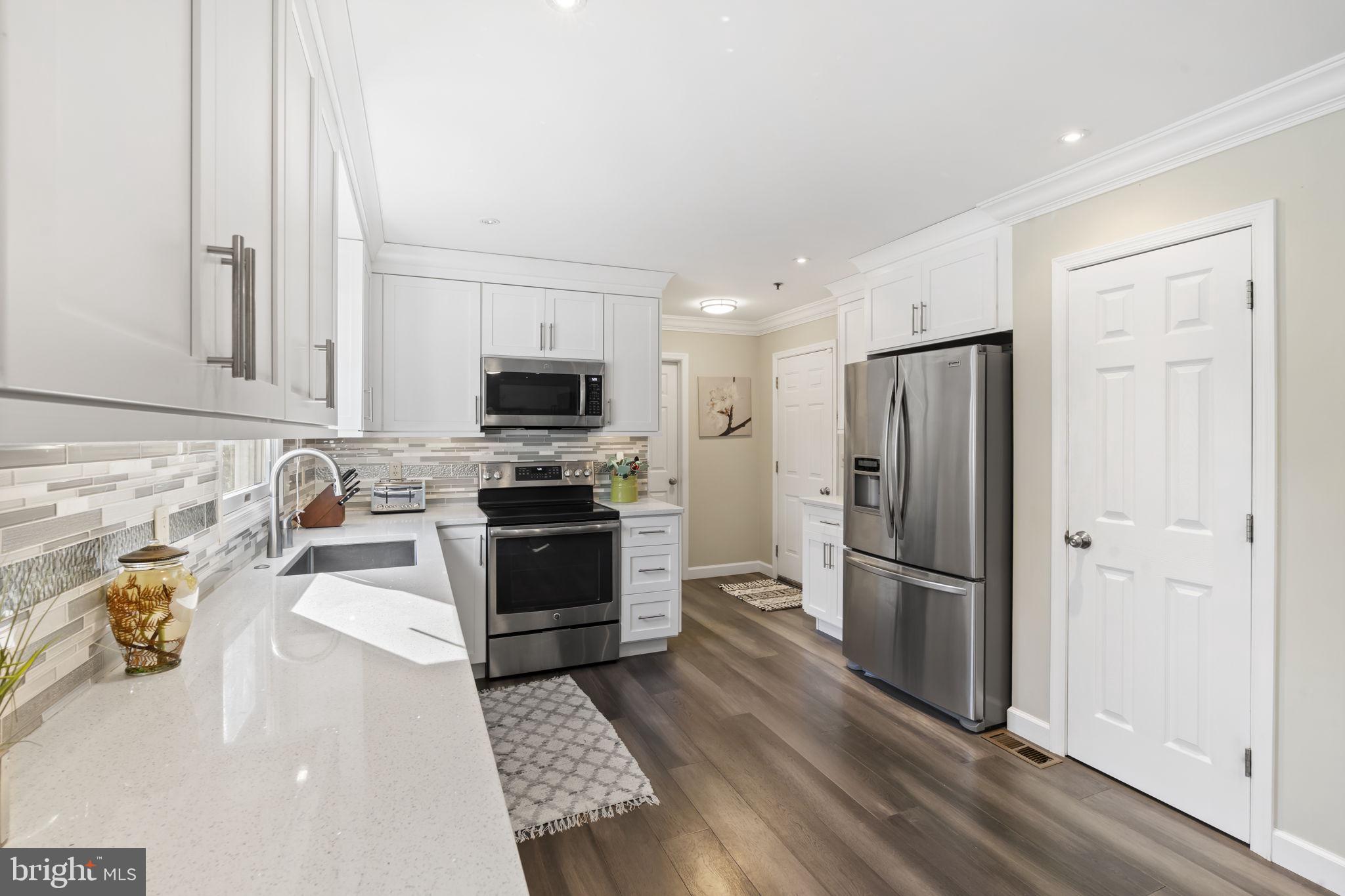 HIGH MEADOW - Residential