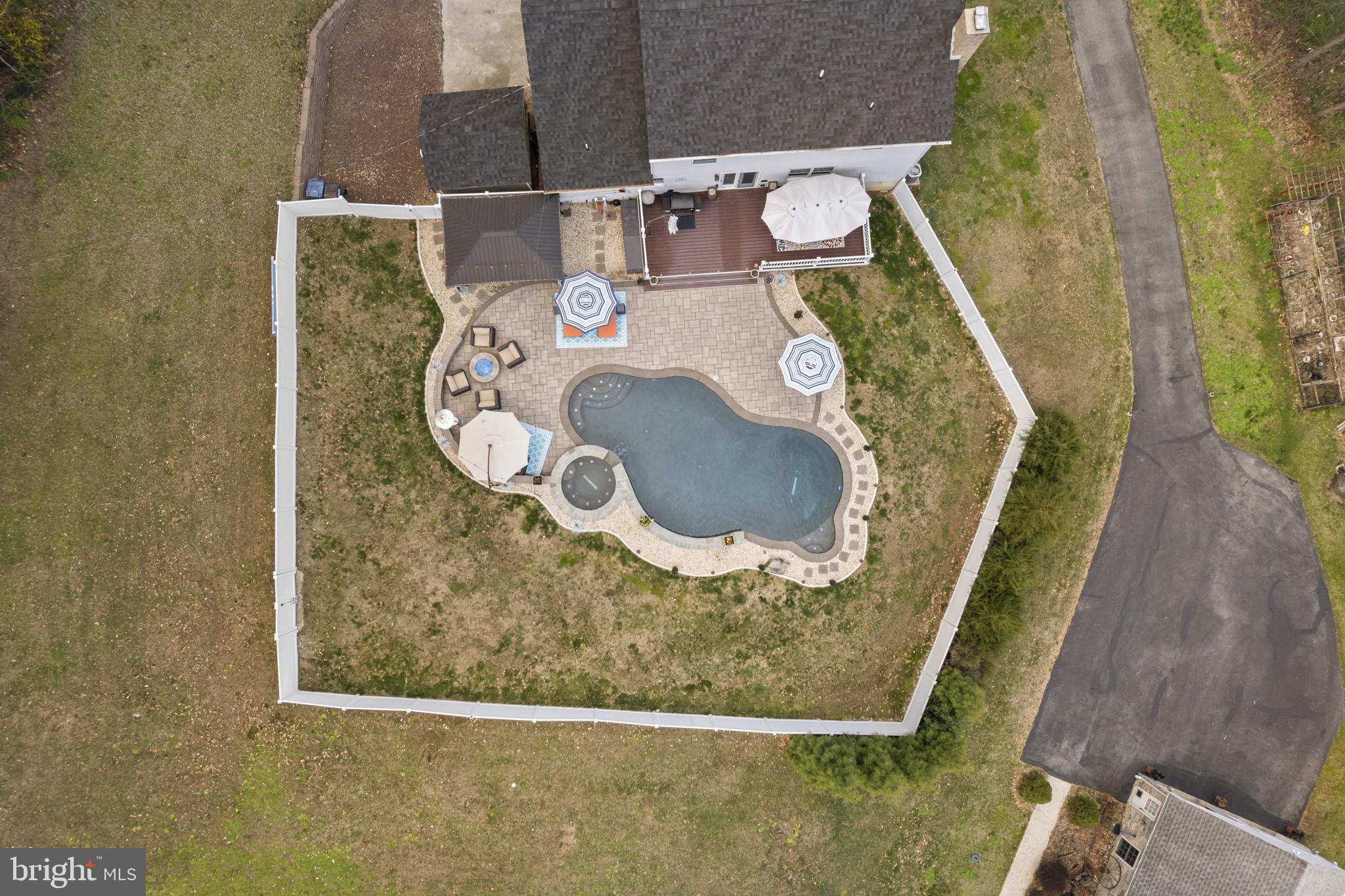 HIGH MEADOW - Residential